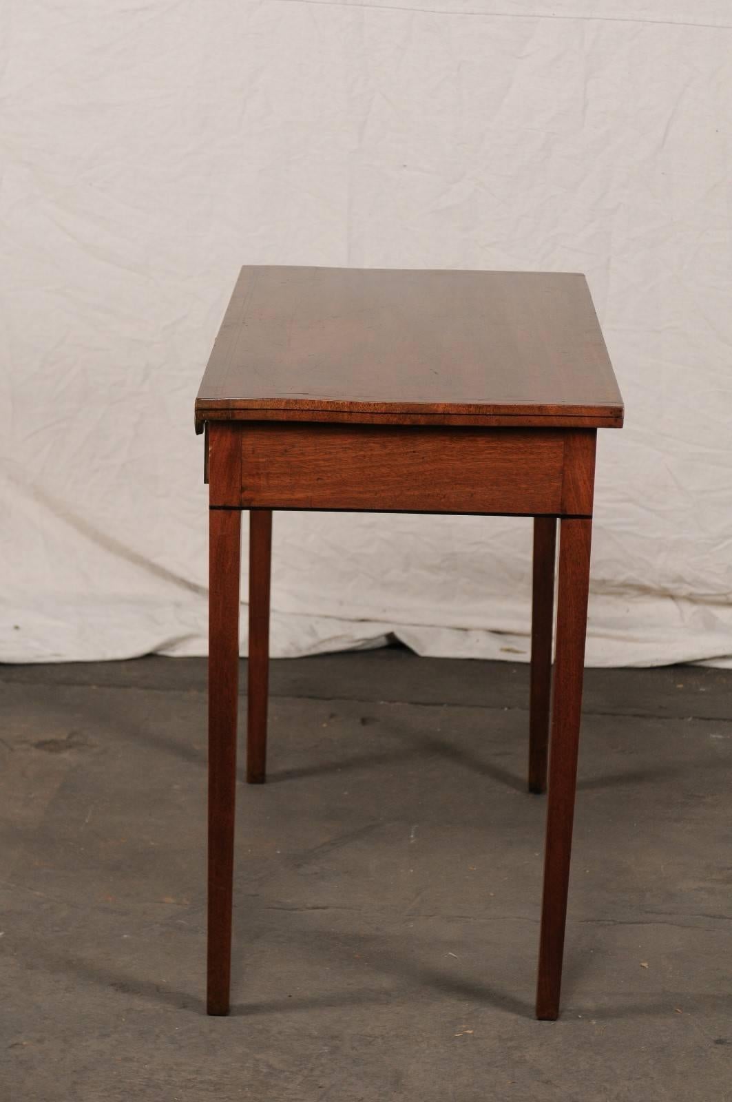 Early 19th Century English Regency Style Mahogany Table with Inlay, One Drawer 8