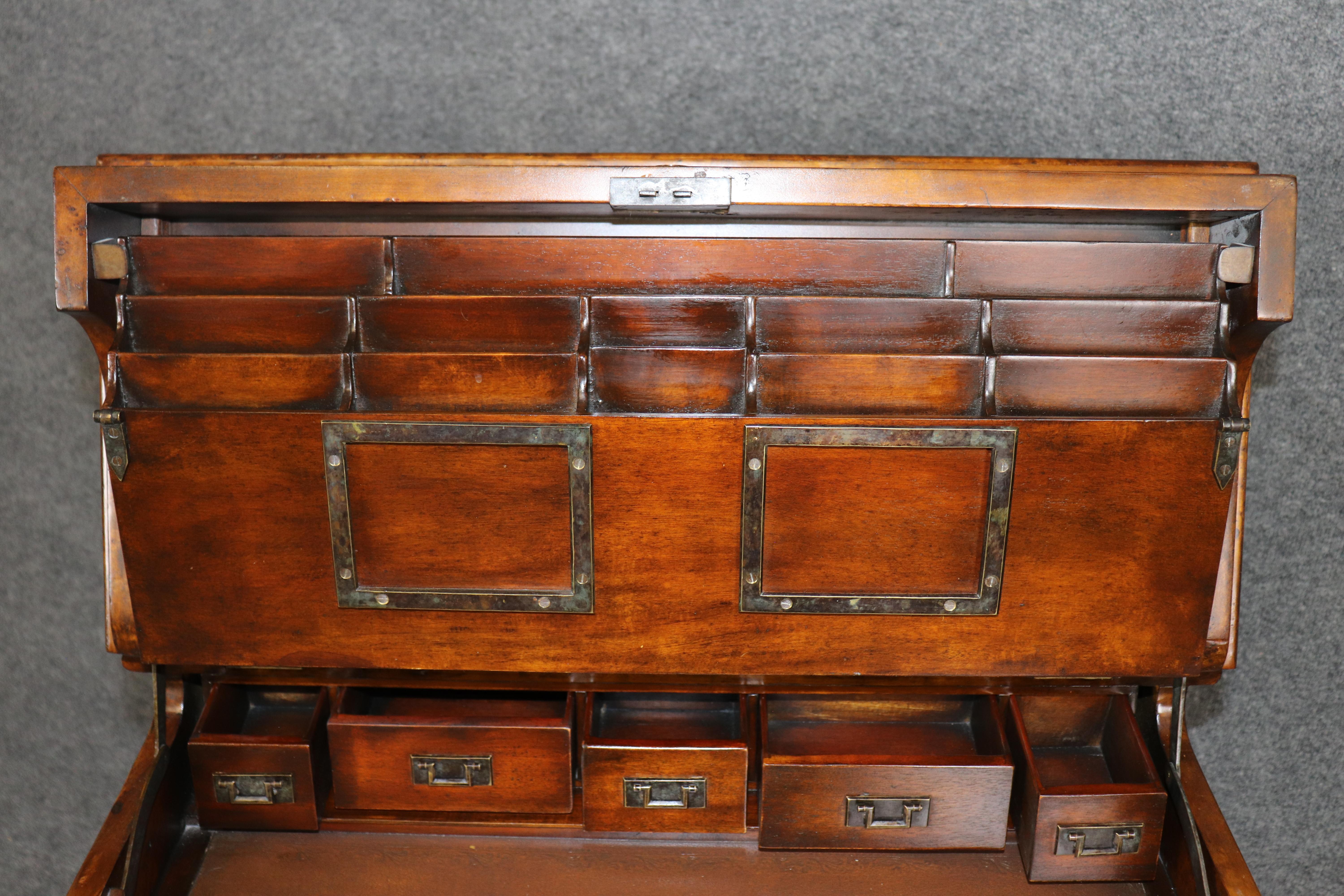 Theodore Alexander Burled Campaign Style Mechanical Desk im Angebot 3