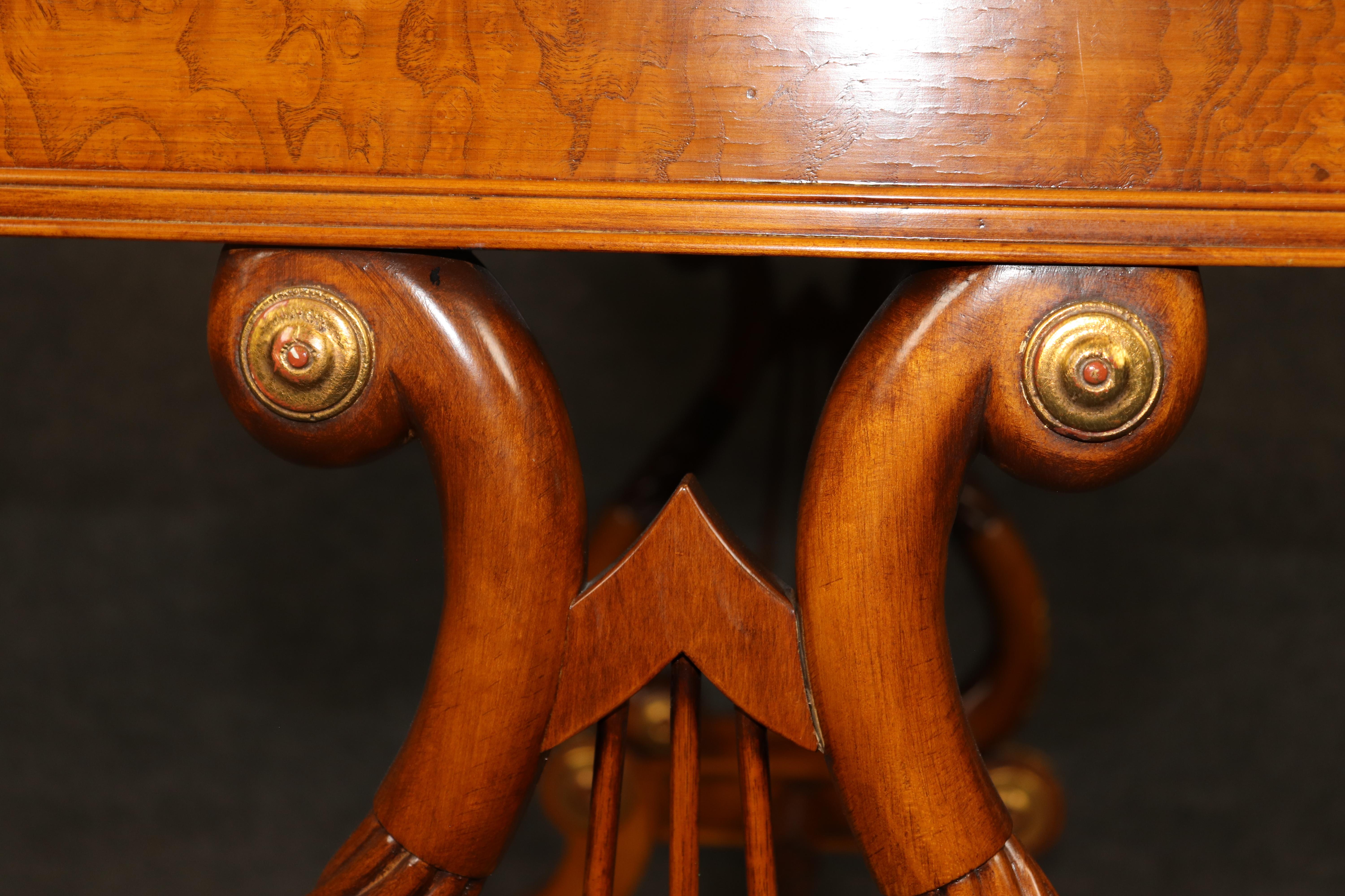Italian Regency Style Embossed Leather Top Desk im Angebot 8