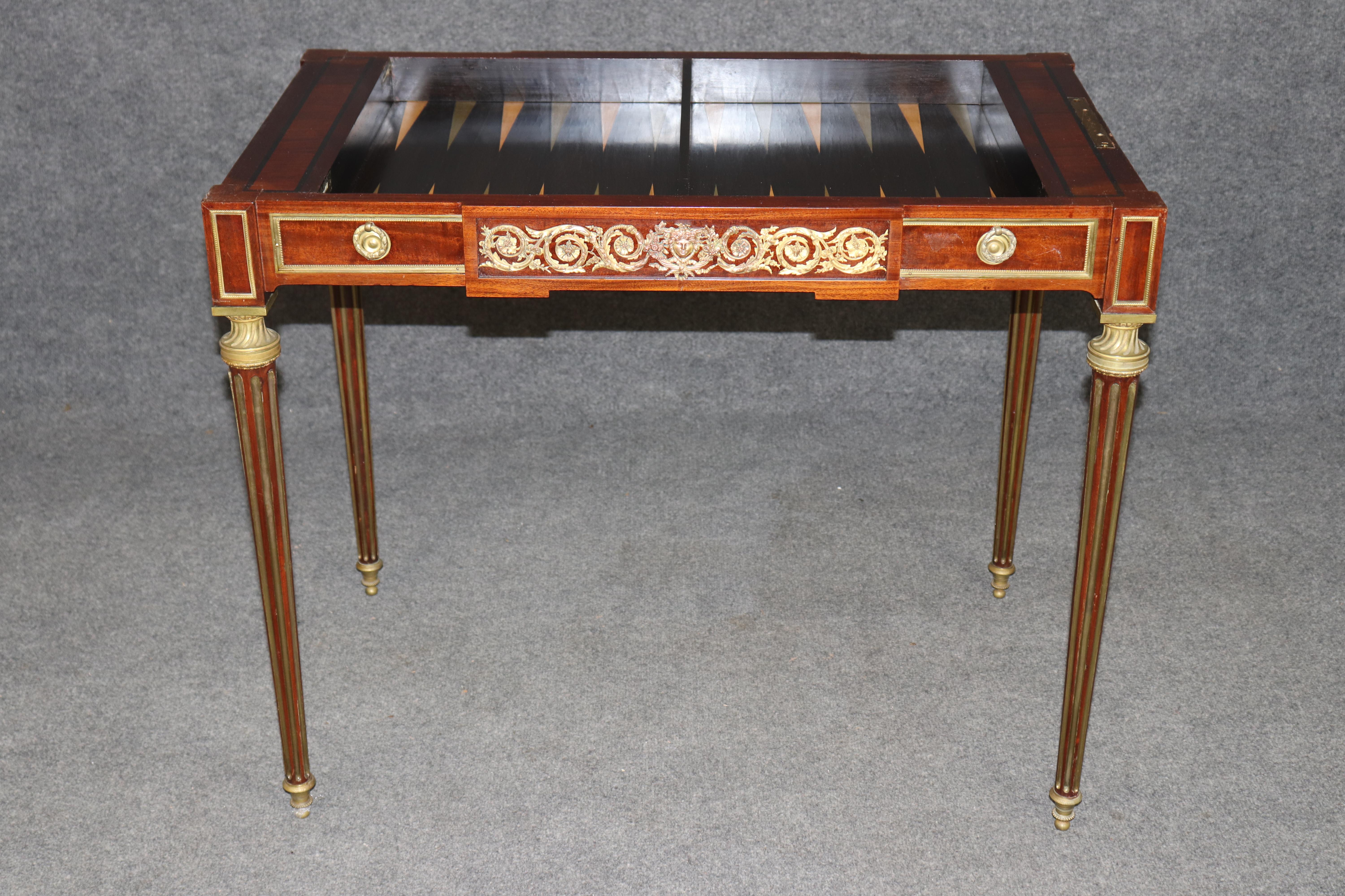 Tavolo da gioco francese del XIX secolo in stile Louis XVI montato in bronzo di Paul Sormani in vendita 1