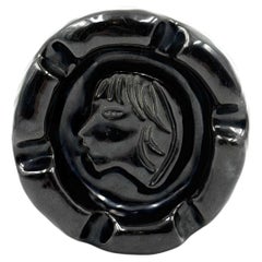 Schwarzes, glasiertes Keramik-Aschenbecher aus der Mitte des Jahrhunderts, Accolay, Frankreich, 1960er Jahre