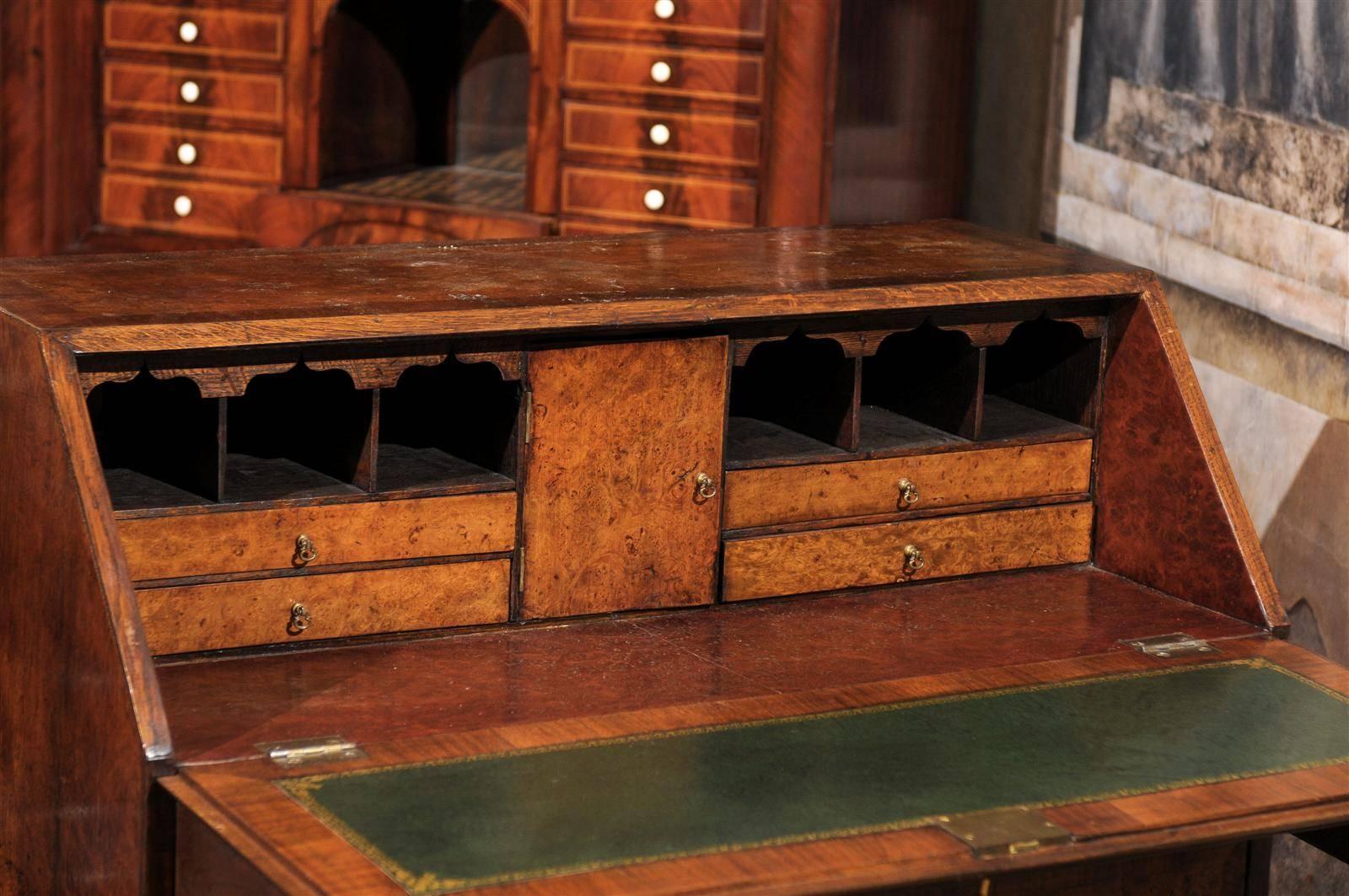 19th Century Walnut Slant Front Desk In Excellent Condition In Chamblee, GA