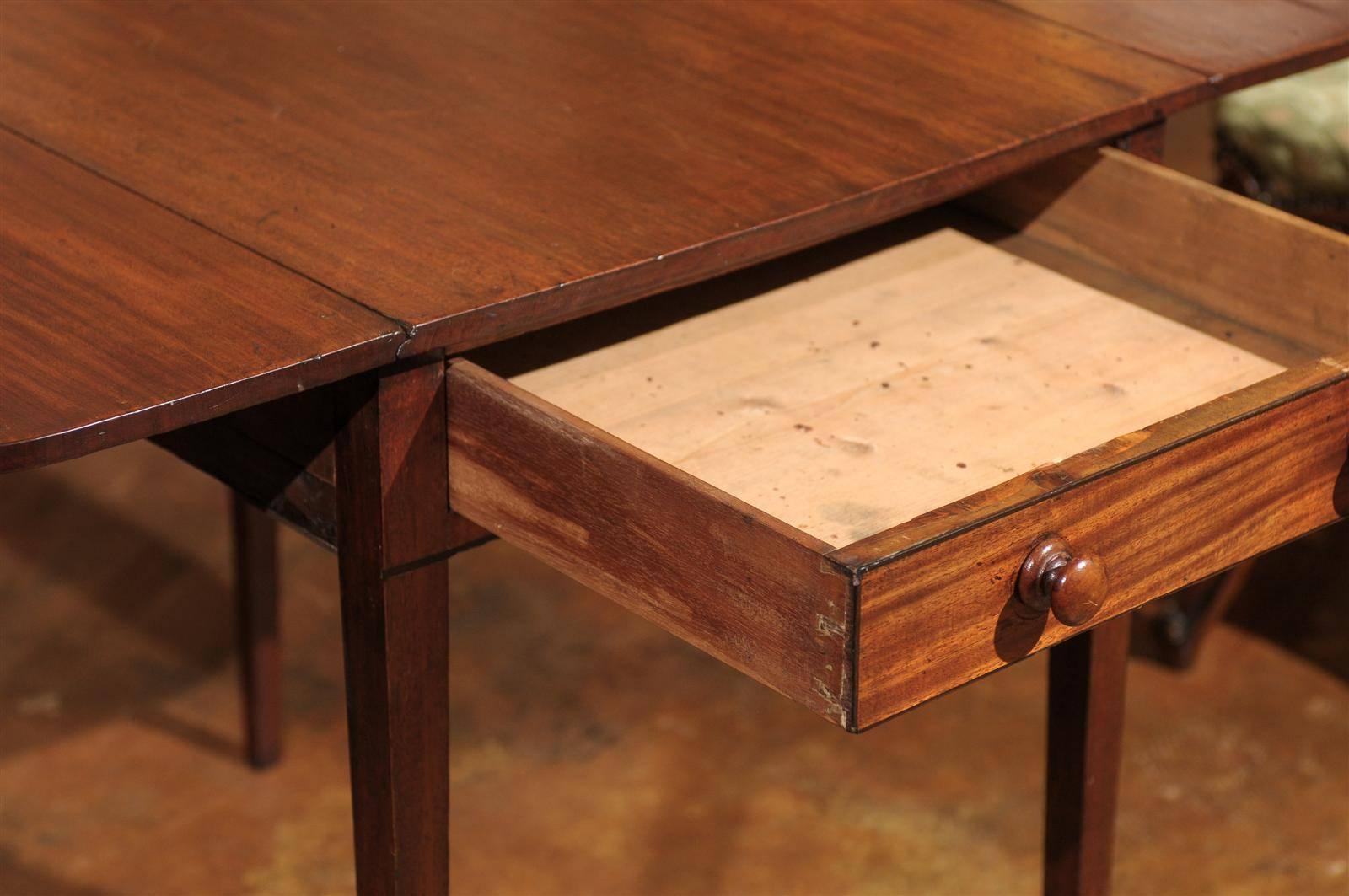 19th Century English Mahogany Pembroke Table, circa 1800s