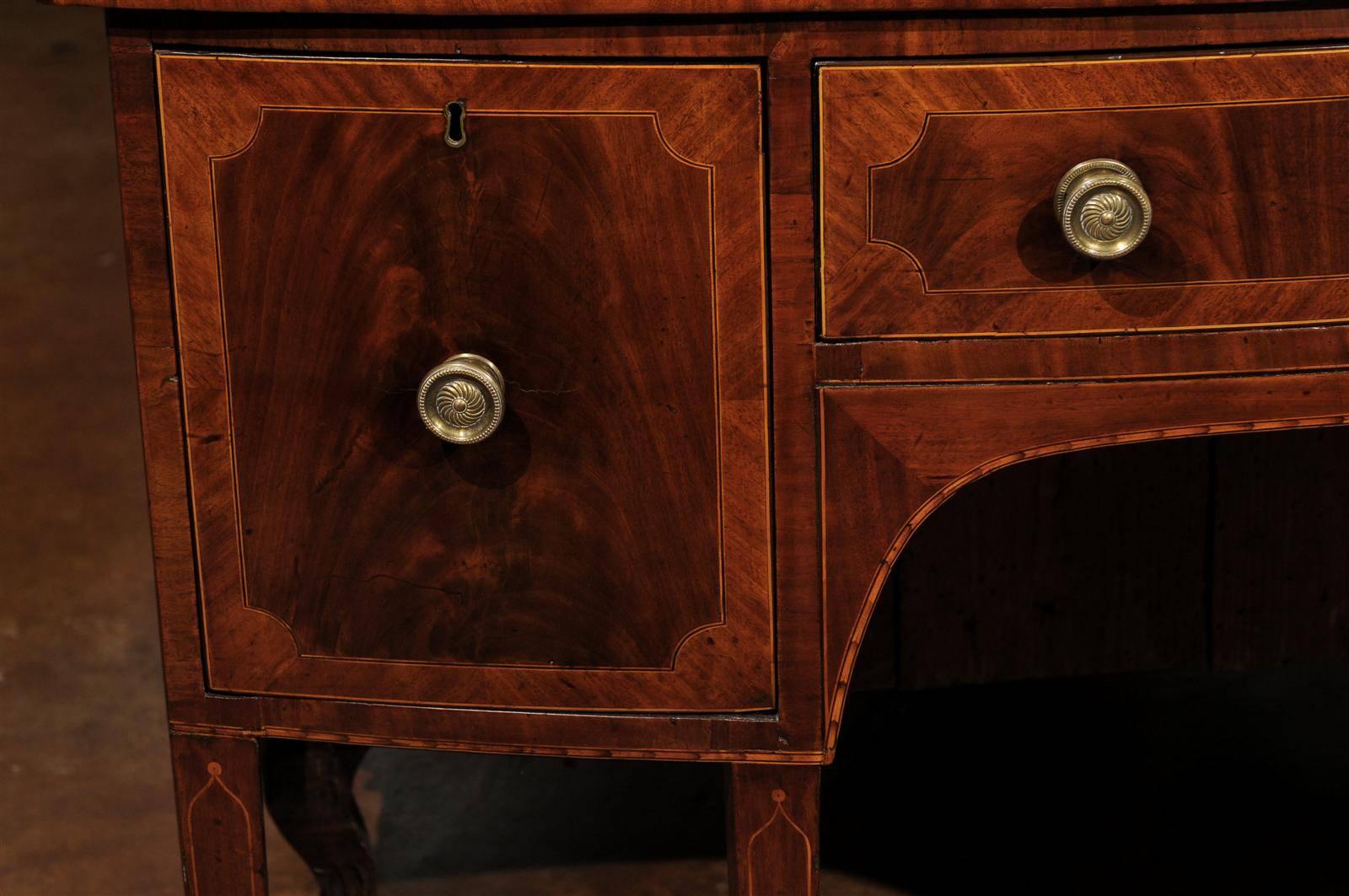 Georgian Inlaid Mahogany Bowfront Sideboard, circa 1790 In Excellent Condition In Chamblee, GA