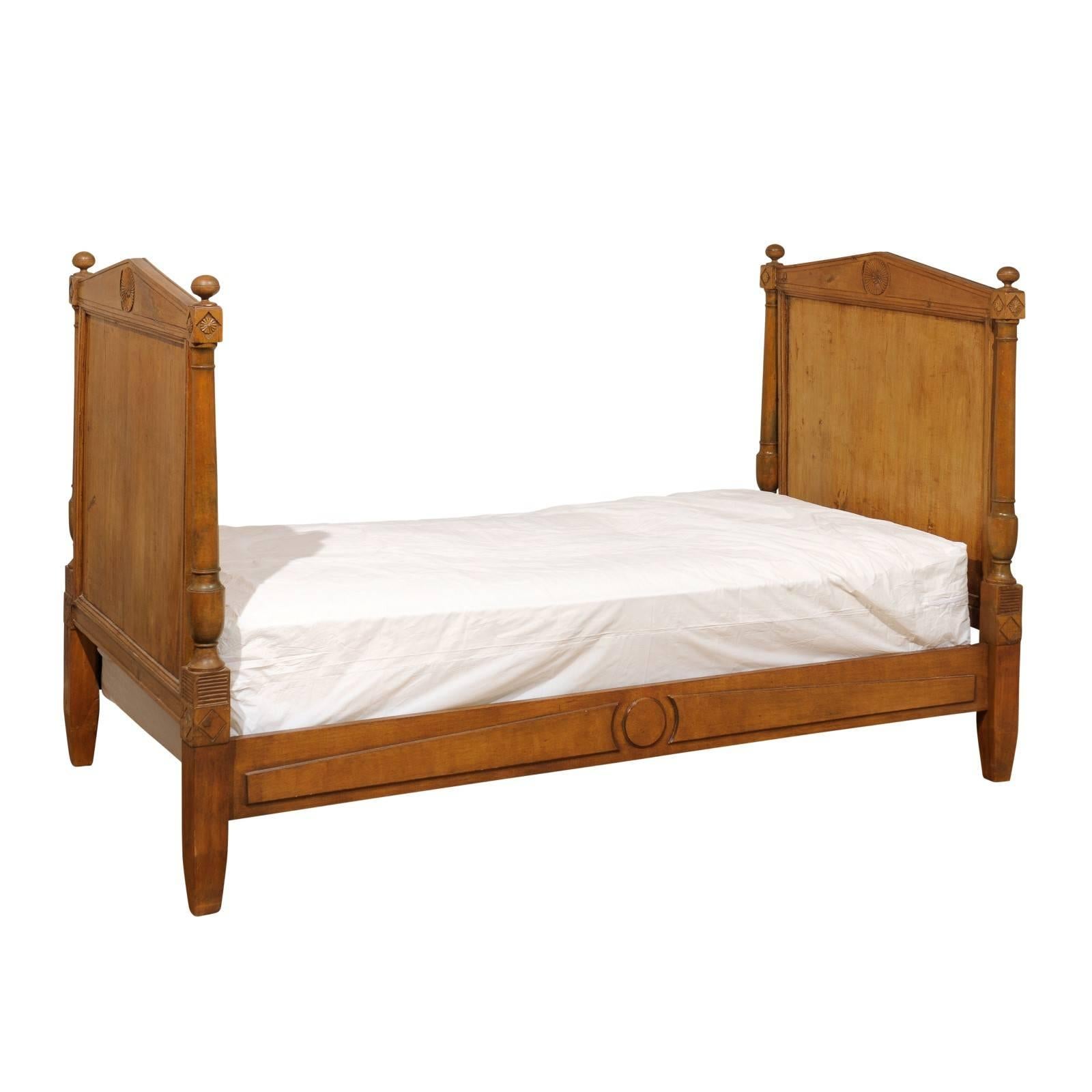 Beautiful French Antique Empire Style Daybed For Sale