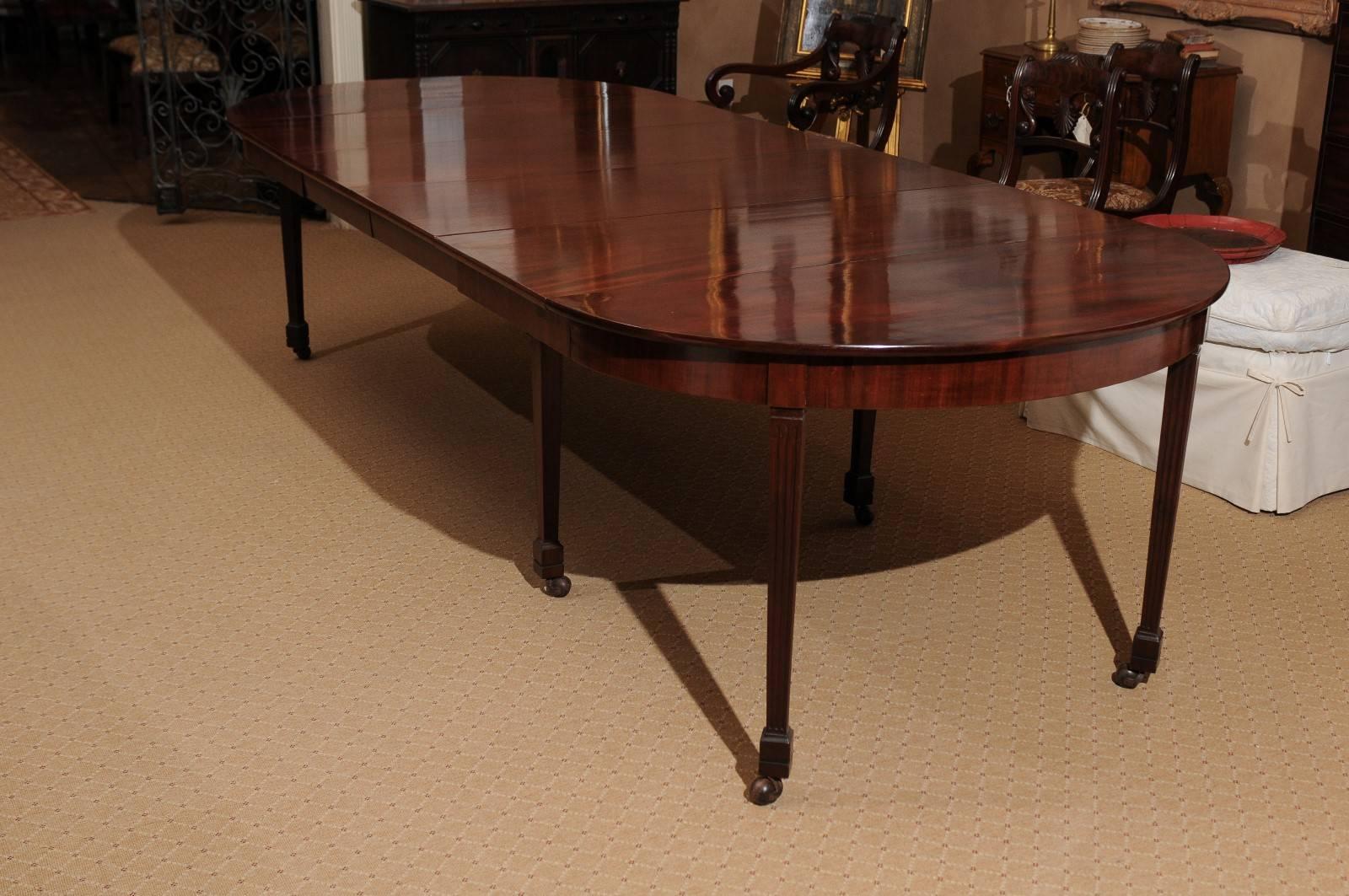18th Century Dutch Louis XVI Period Dining Table For Sale 5