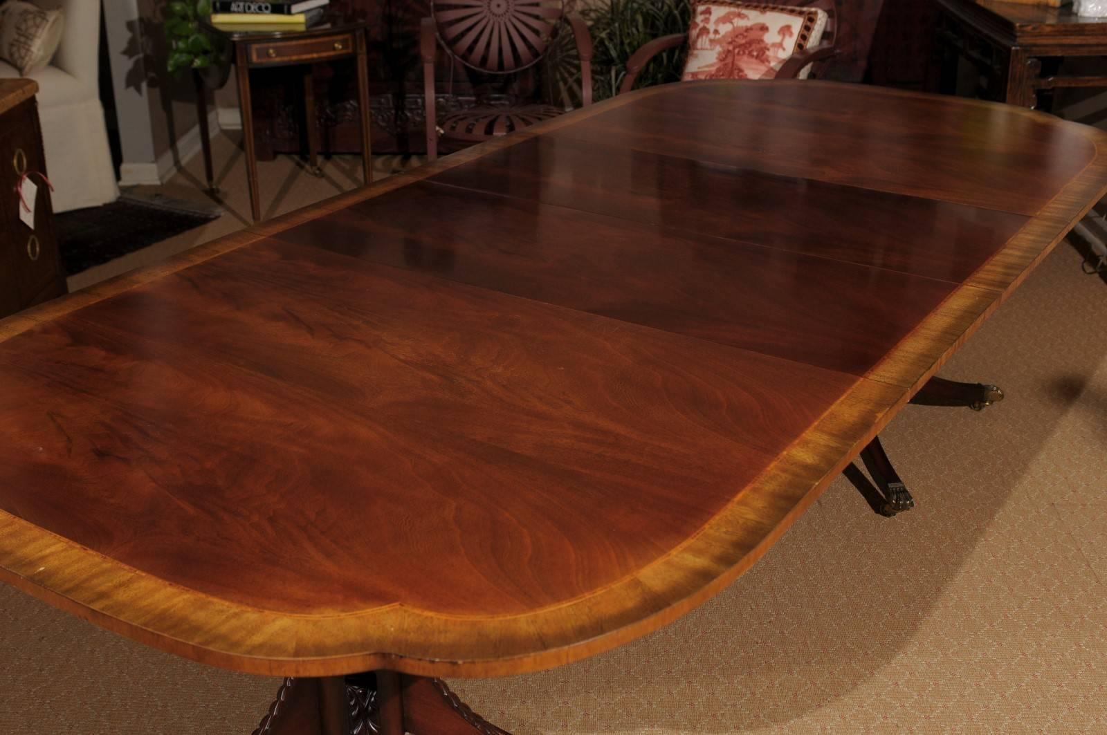 baker dining table