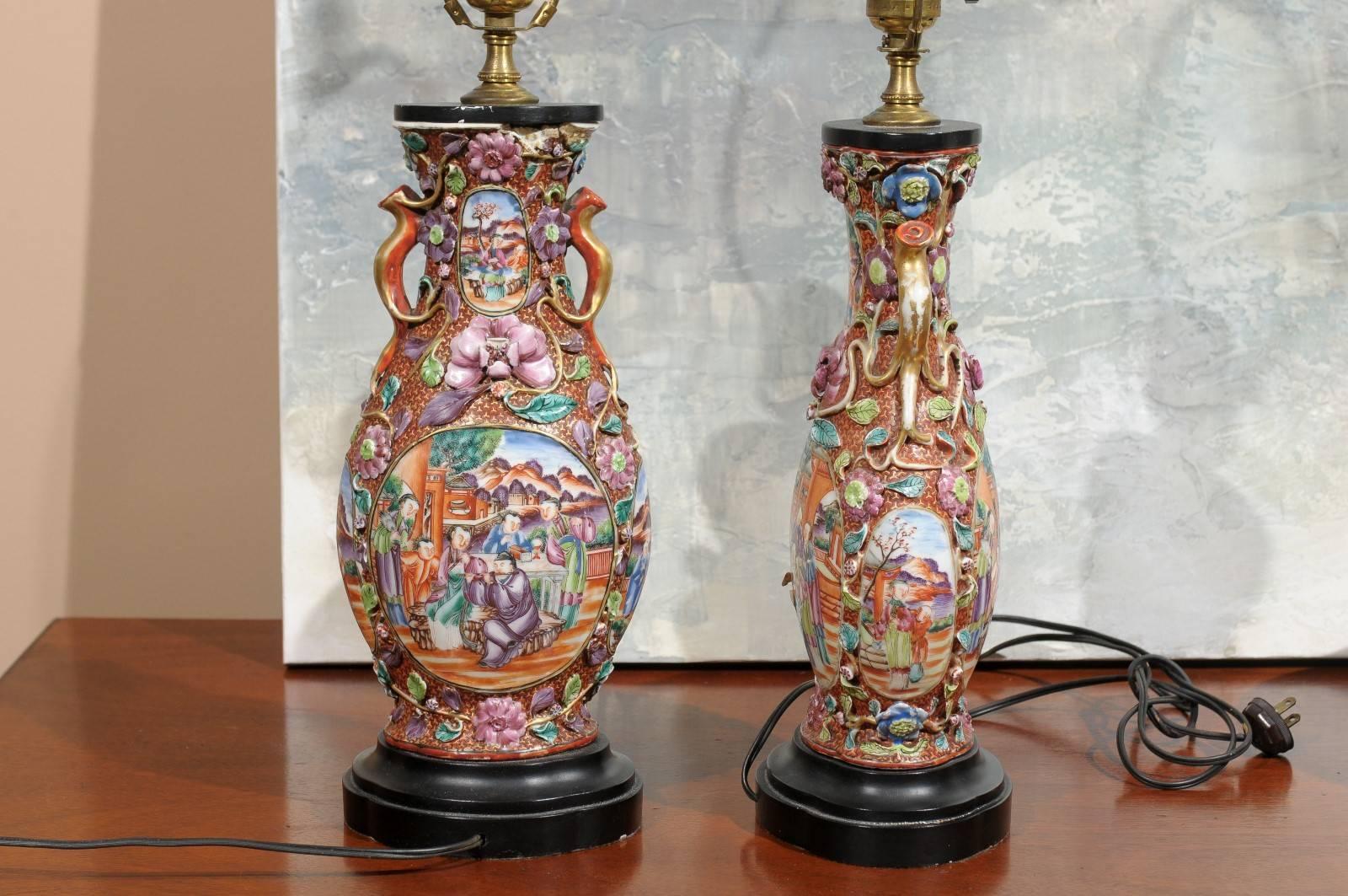 Pair of Antique Rose Mandarin Lamps In Excellent Condition In Chamblee, GA