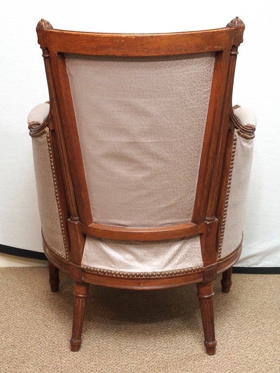 Pair antique French walnut Louis XVI upholstered bergeres 4