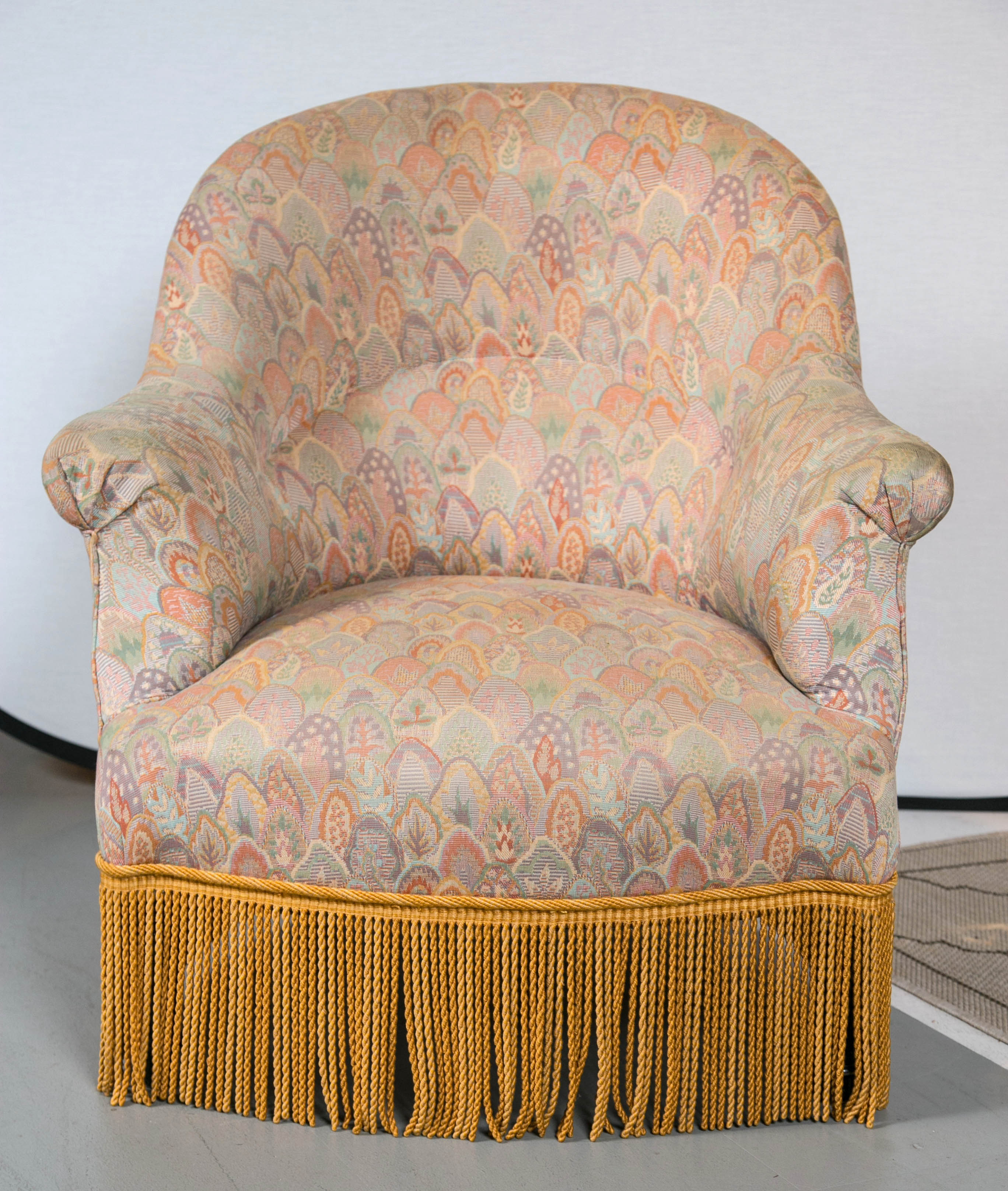 Great Britain (UK) Pair of English Slipper Chairs For Sale