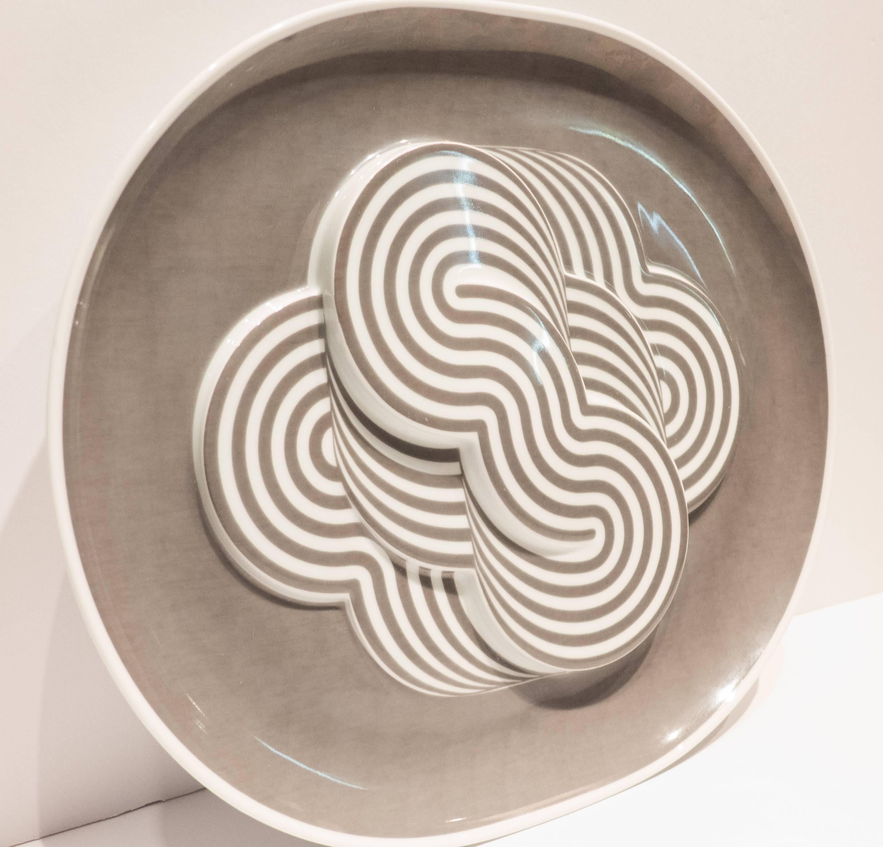 Porcelain relief plaque by Italian artist Natale Sapone. Produced by Rosenthal Studio Line in 1972 in an edition of 3,000 of which this is number 1389. The Jahresteller series, begun in 1971, consisted of an annual collaboration between Rosenthal