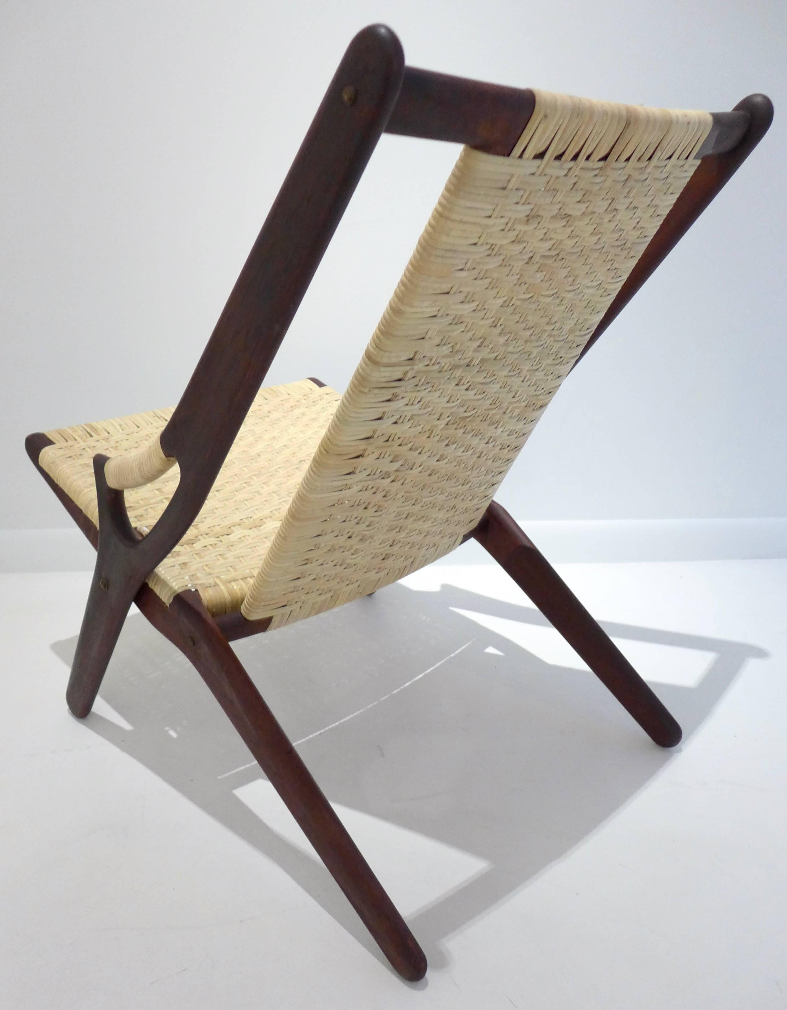 Scissor Lounge Chair by Arne Hovmand-Olsen In Excellent Condition In New York, NY