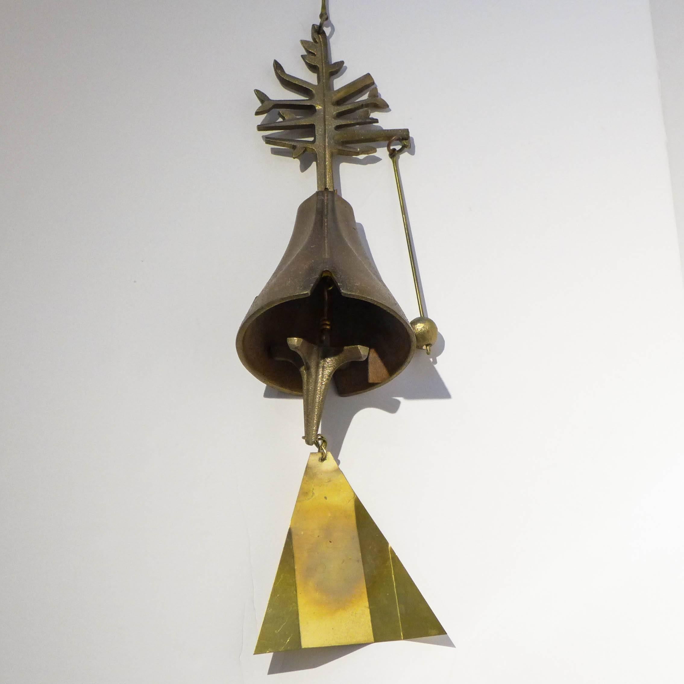 Cast bronze and brass wind chime with a tree-of-life element and a second round clapper adjacent to the bell. A discontinued Paolo Soleri design, produced at Arcosanti, circa 1970s. Soleri was a visionary architect and craftsman whose commercial