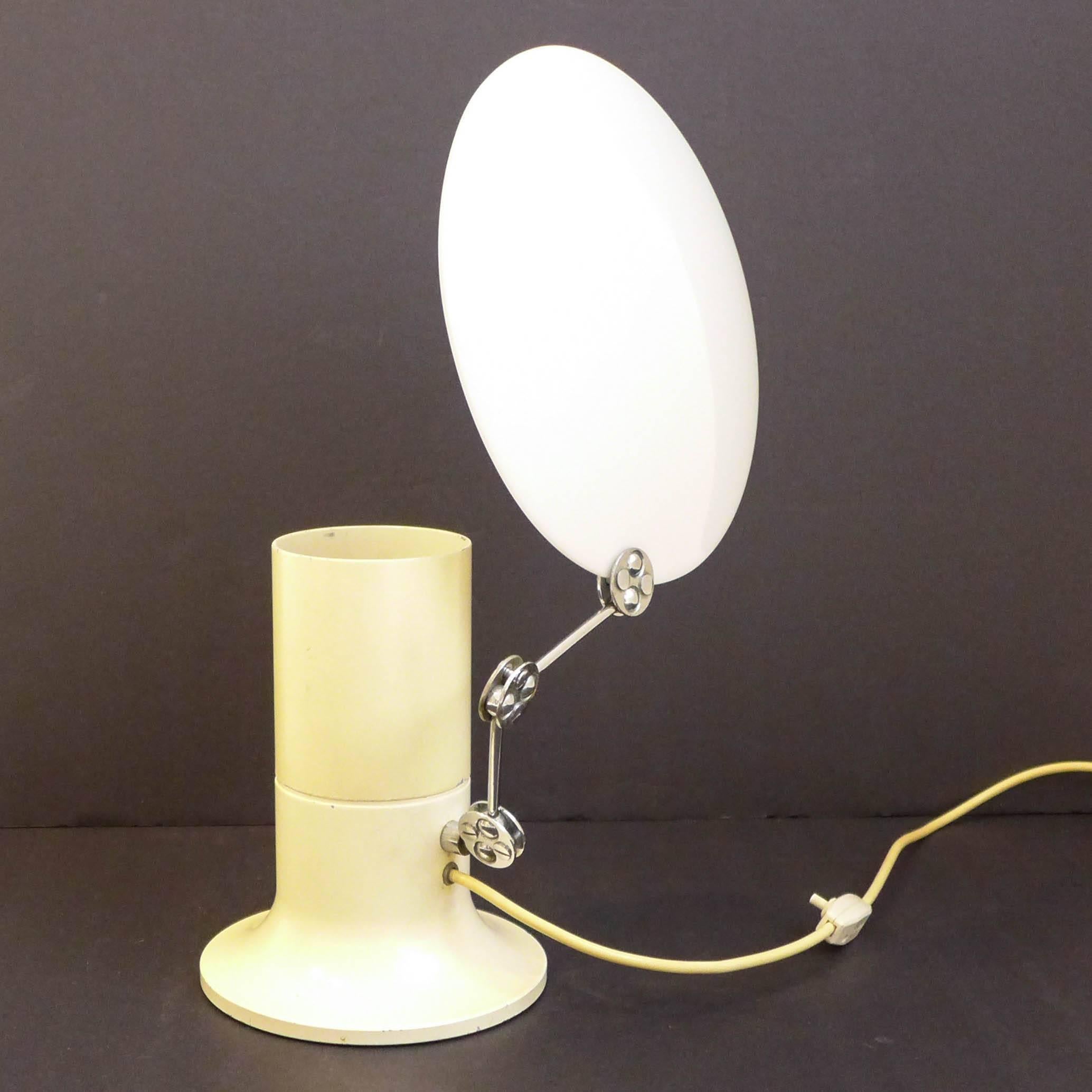 Modern Aureola Lamp by Ivo Sedazzari