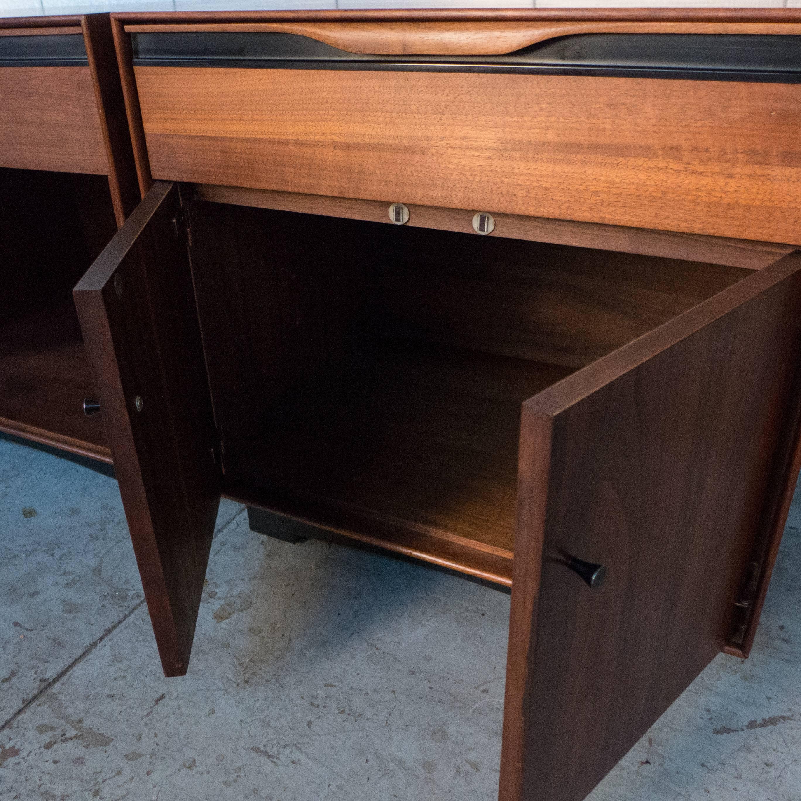 Pair of John Kapel Nightstands for John Stuart In Excellent Condition In New York, NY