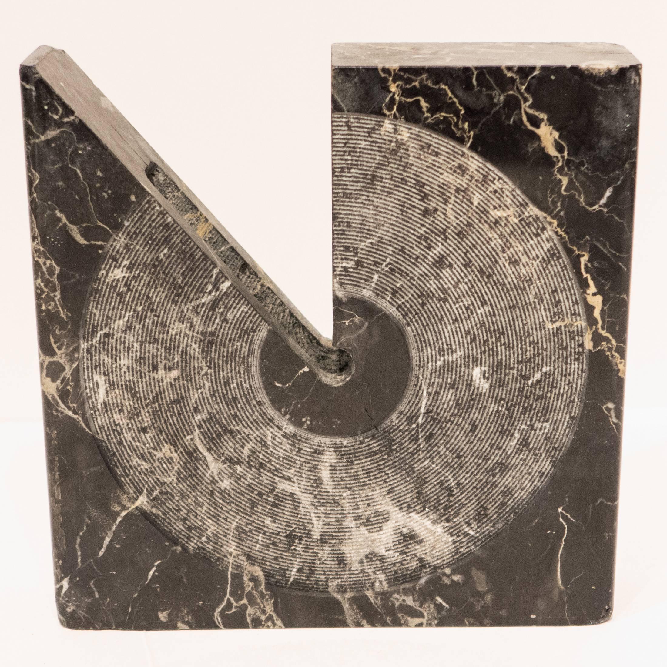 Sergio Asti Square Marble Vessel for Atelier International In Good Condition In New York, NY