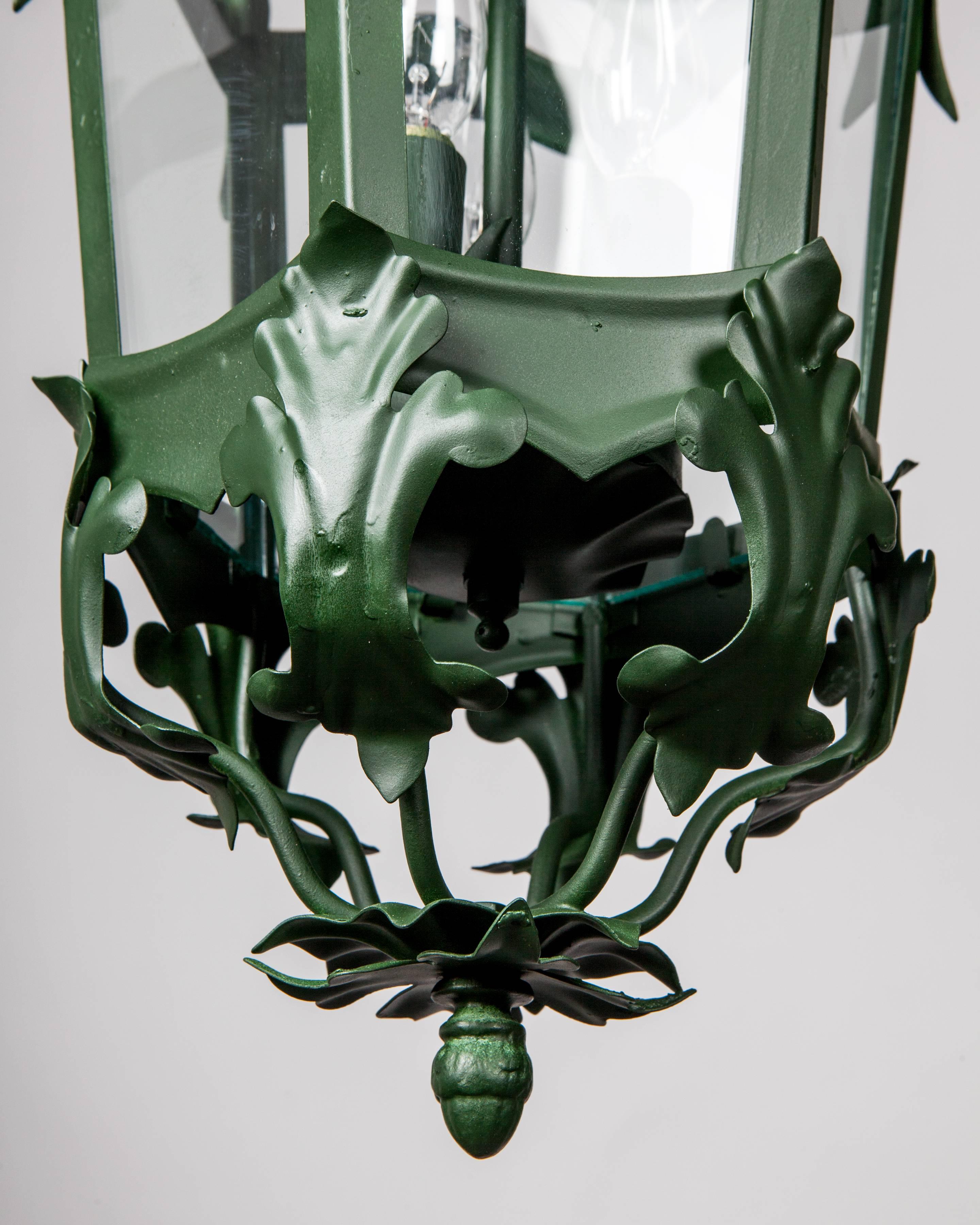 Foliate Toleware Lantern, circa 1930 In Good Condition In New York, NY