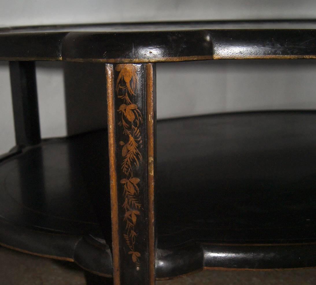 Table basse peinte style chinoiseries Excellent état - En vente à New York, NY