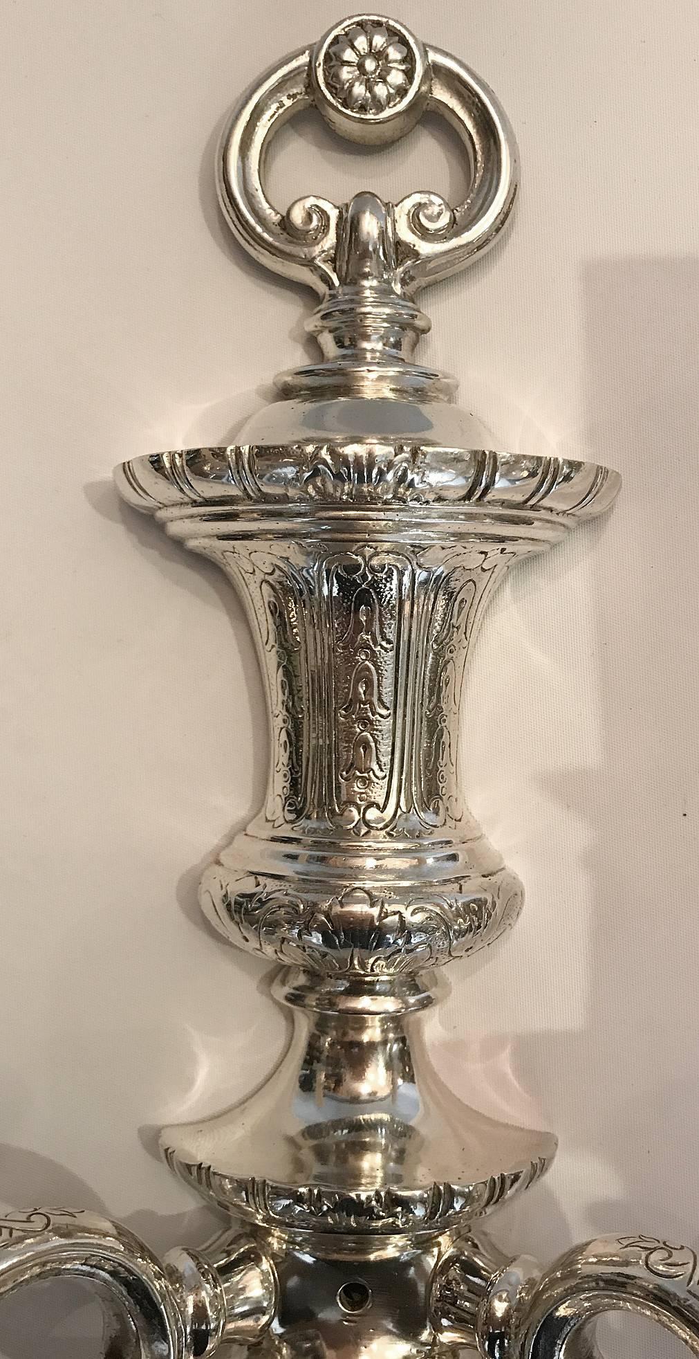 Pair of Neoclassic Silver Plated Sconces In Good Condition For Sale In New York, NY