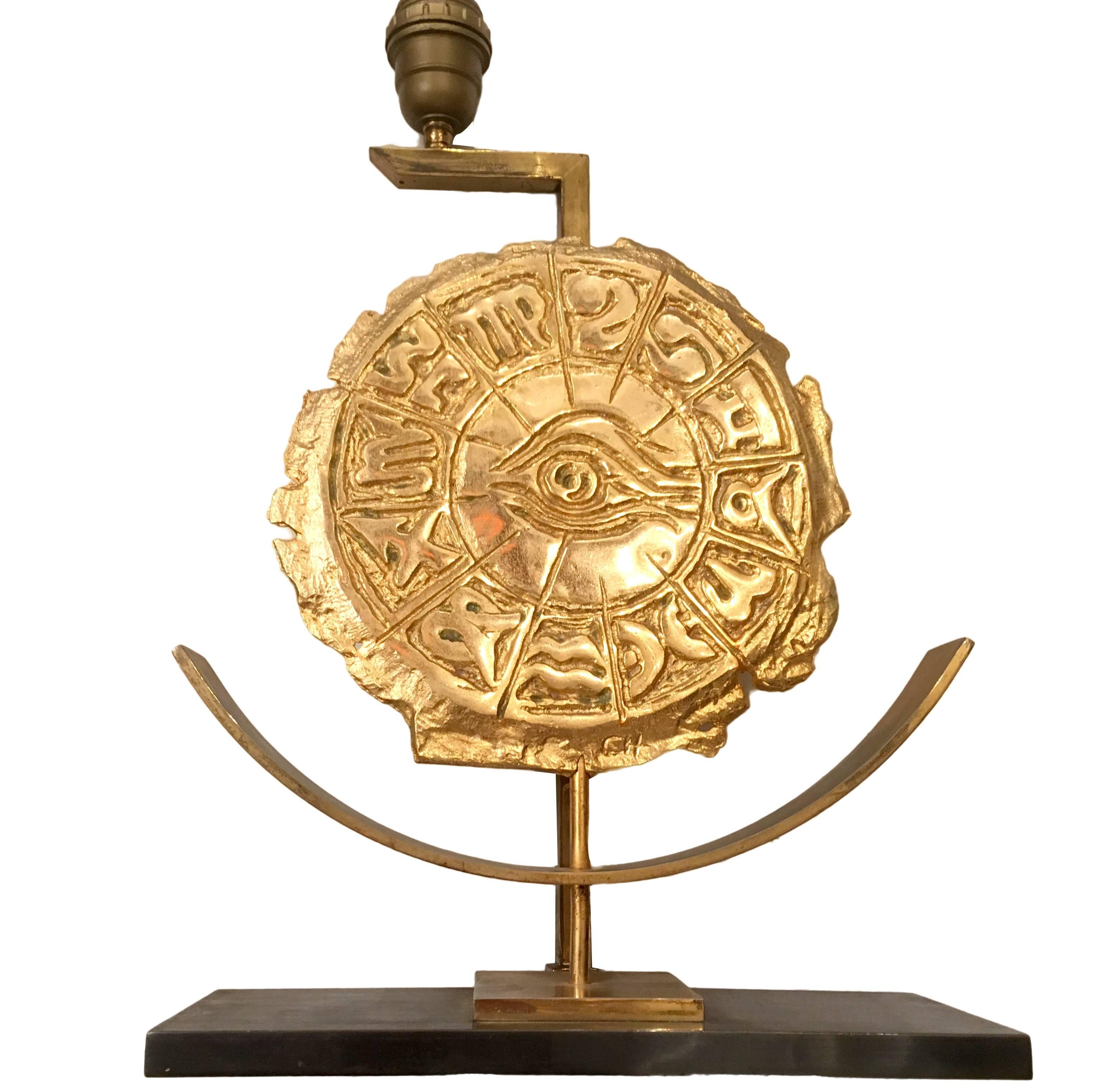 Lampe de table unique avec signe du zodiaque en bronze