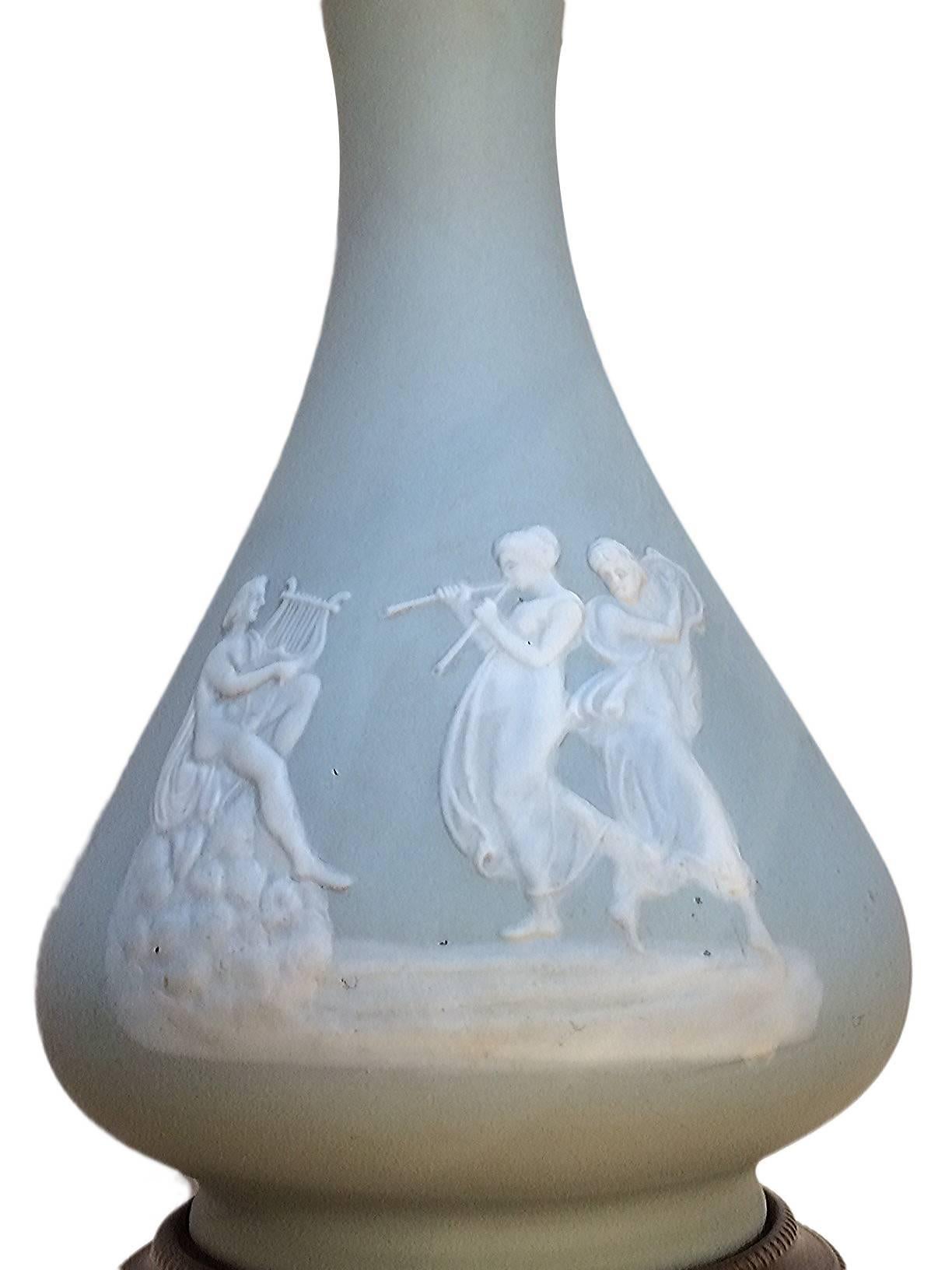 French Porcelain Table Lamp In Good Condition For Sale In New York, NY
