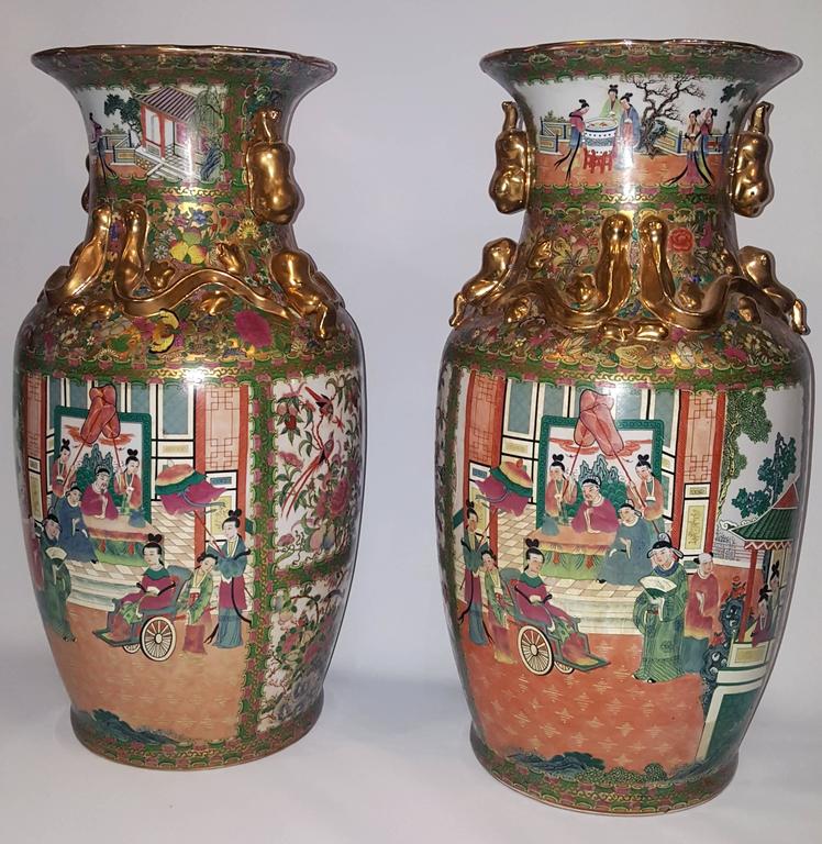 Pair of Large Chinese Vases For Sale at 1stDibs