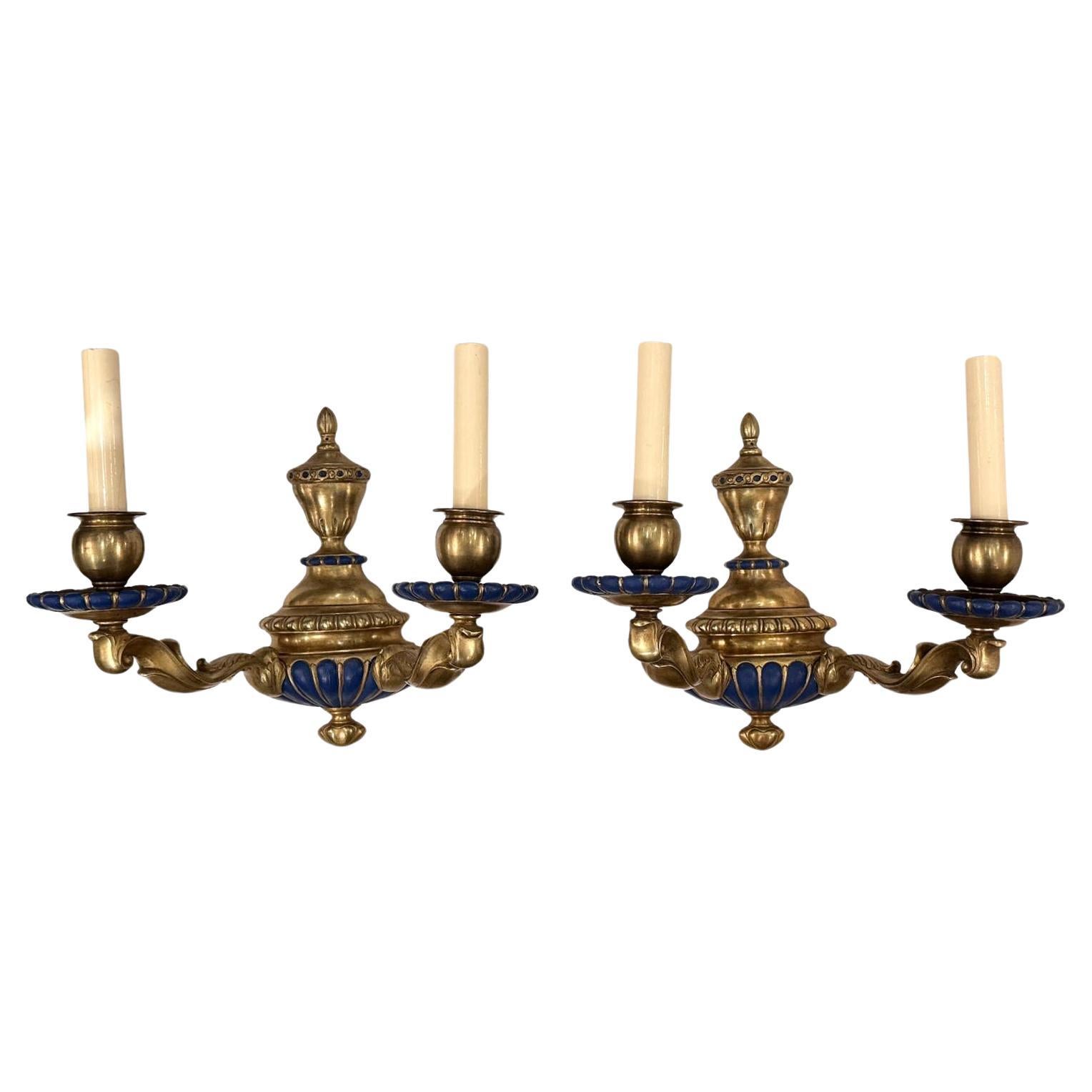 Set englischer Bronze-Wandleuchter, Preis pro Paar