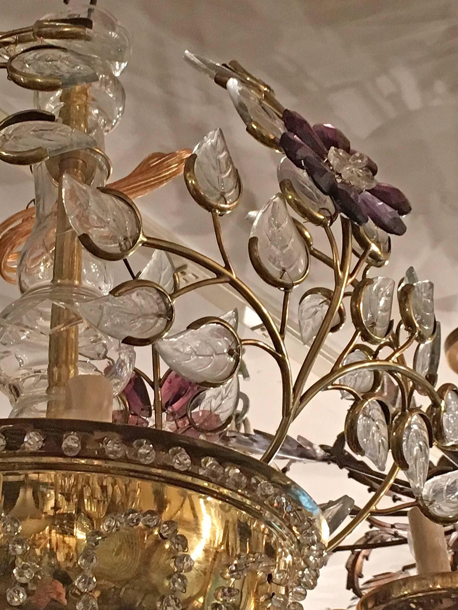 Milieu du XXe siècle Paire de luminaires dorés avec fleurs d'améthyste, vendus individuellement en vente