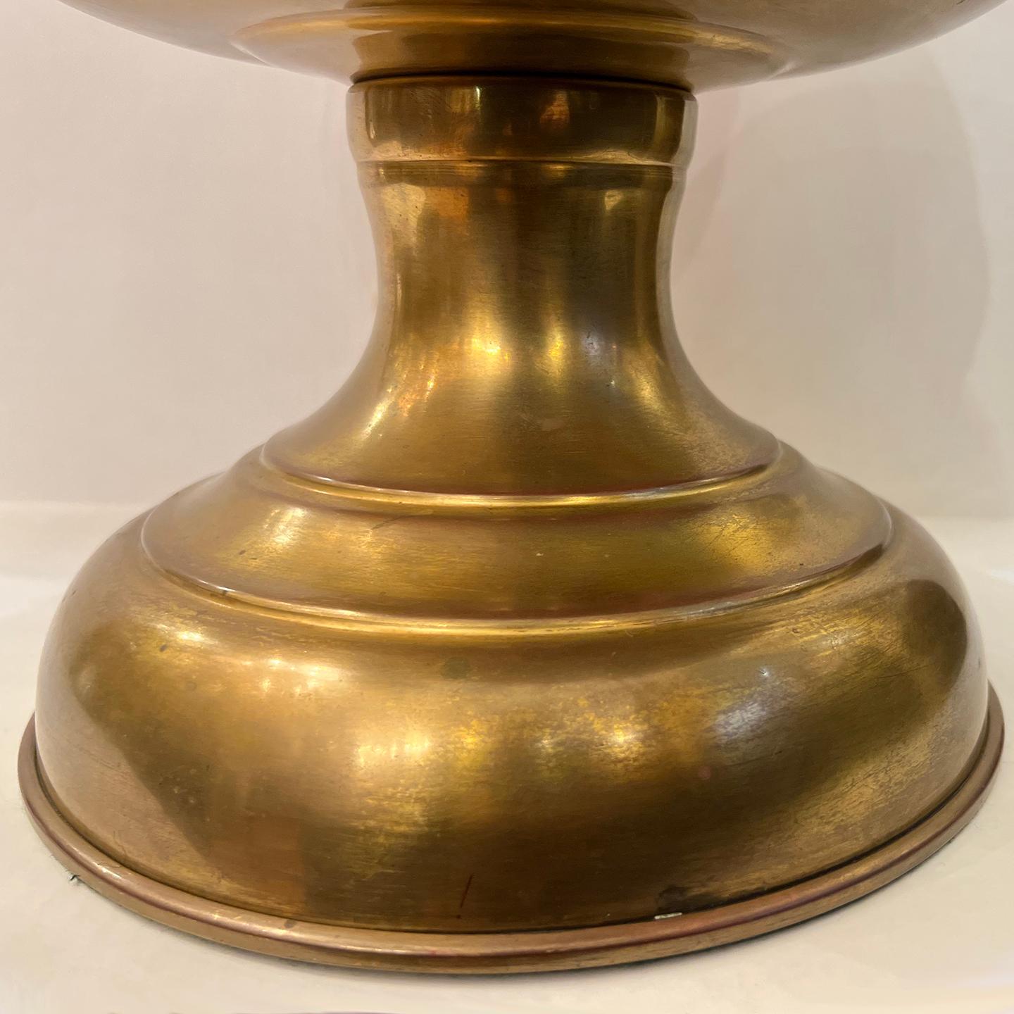 Pair of Large Brass Lamps In Good Condition For Sale In New York, NY
