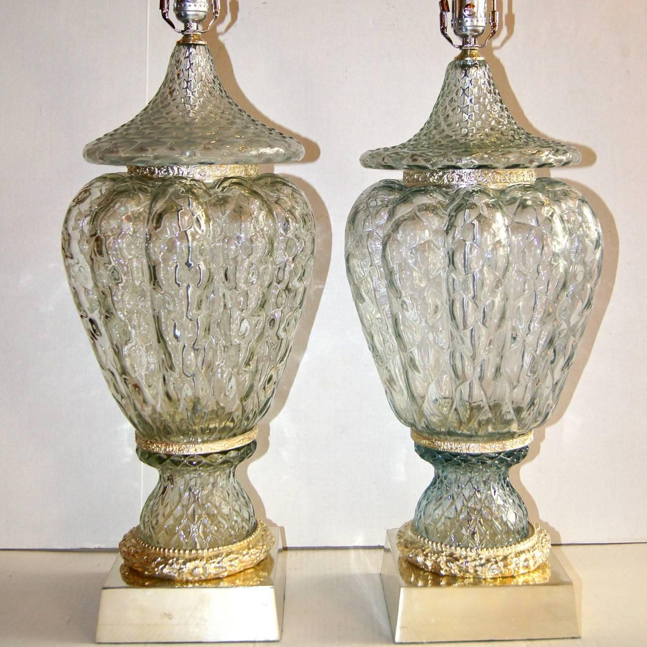 Milieu du XXe siècle Paire de grandes lampes de bureau en verre de Murano en vente