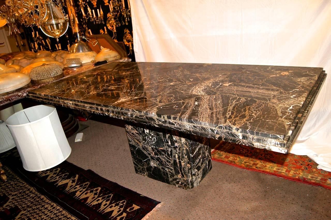 Late 20th Century Moderne Style Marble Dining Table For Sale