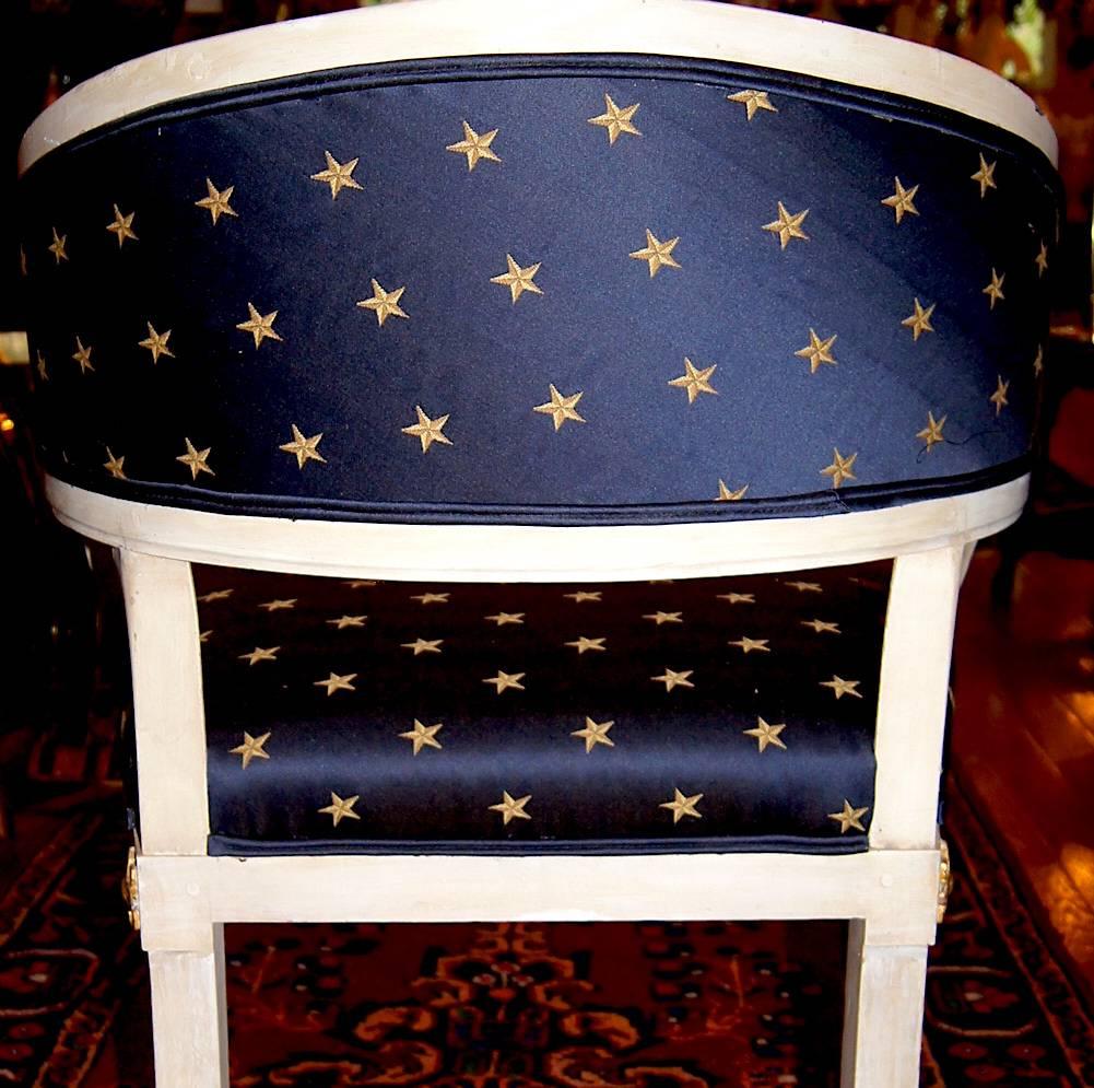 Paire de chaises suédoises anciennes Bon état - En vente à New York, NY