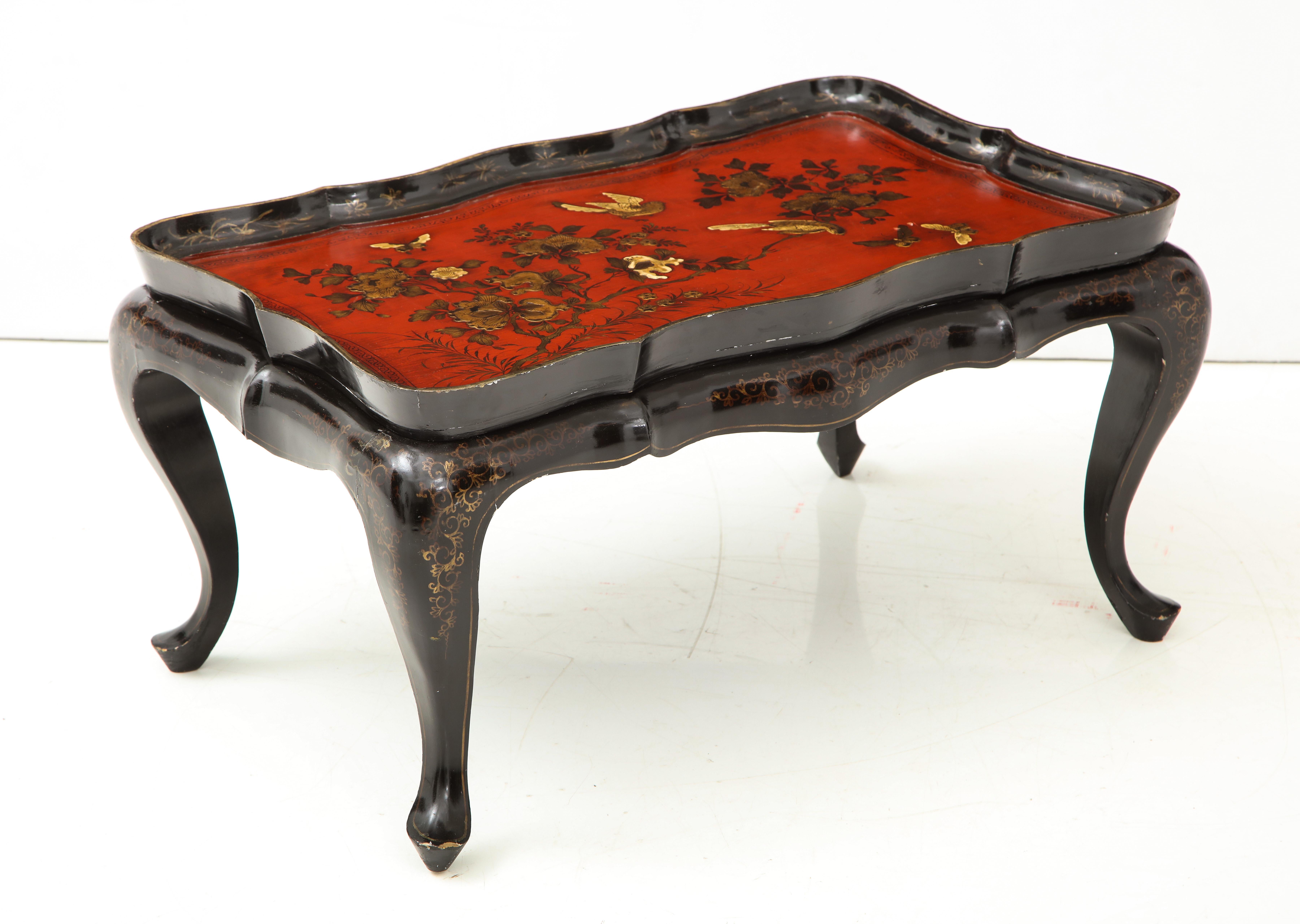 Mid-20th Century Chinoiserie Tray Top Cocktail Table In Good Condition For Sale In New York, NY