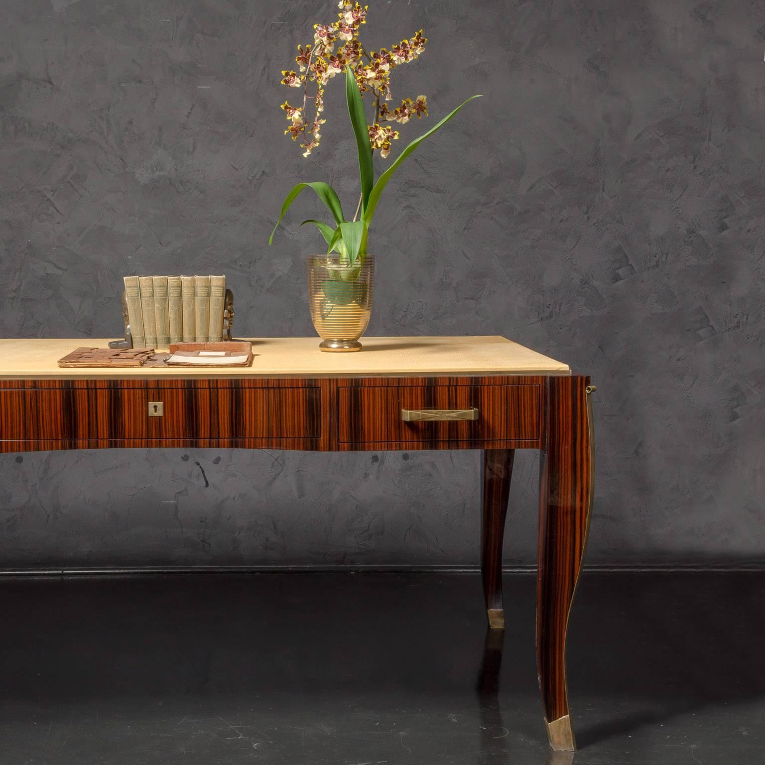 American Art Deco Desk in Macassar Ebony and Leather Top