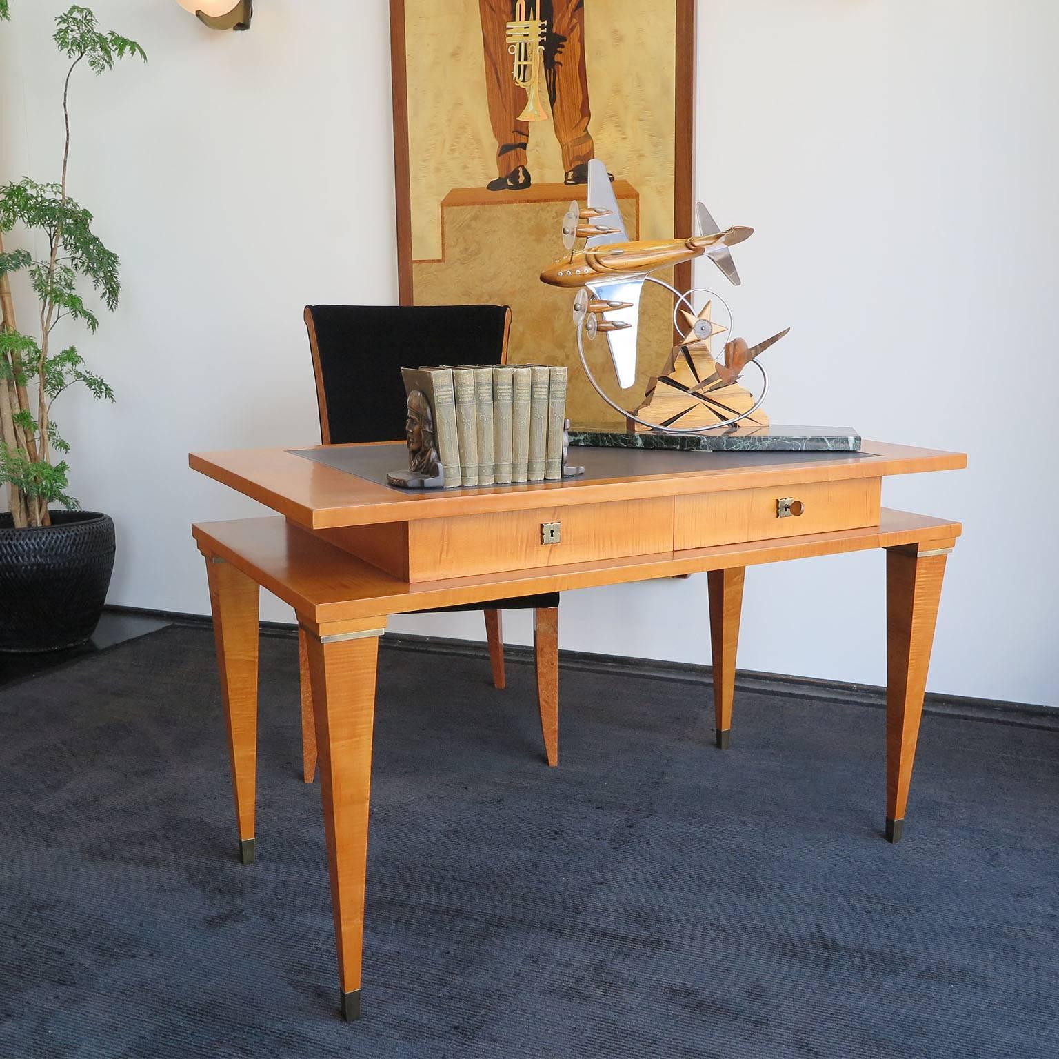 Mid-20th Century Mid-Century Modern Maple and Cherrywood Desk For Sale