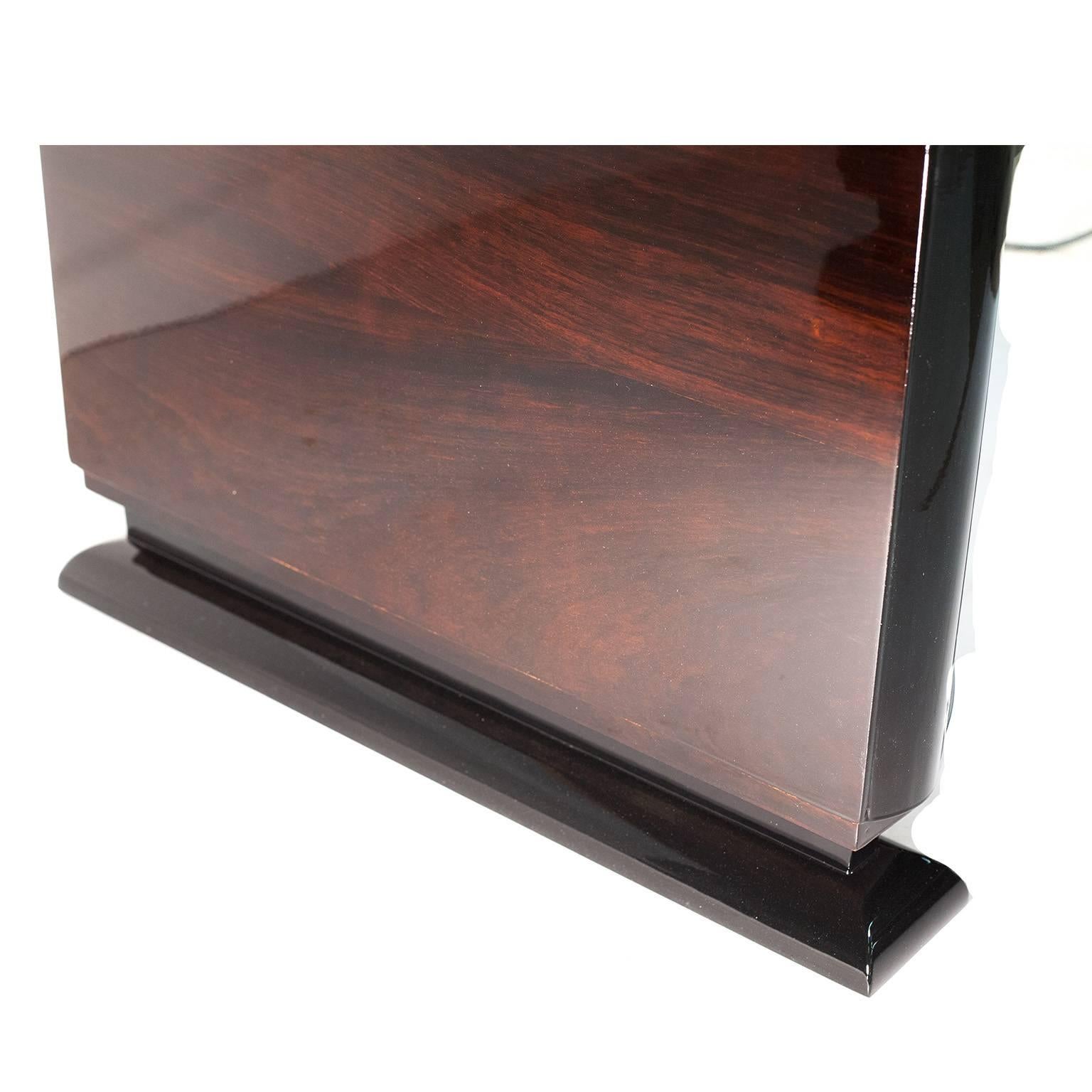 Art Deco Curved Writing Desk in Rosewood In Excellent Condition In Los Angeles, CA