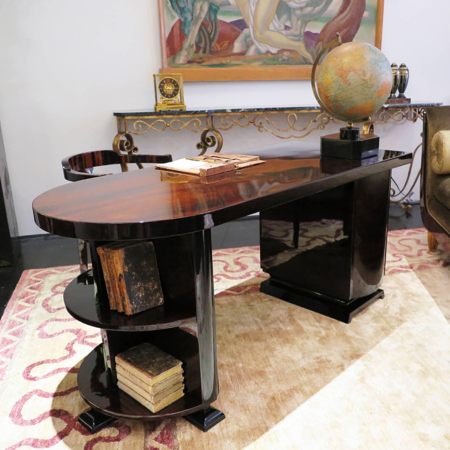 Mid-20th Century Art Deco Curved Writing Desk in Rosewood