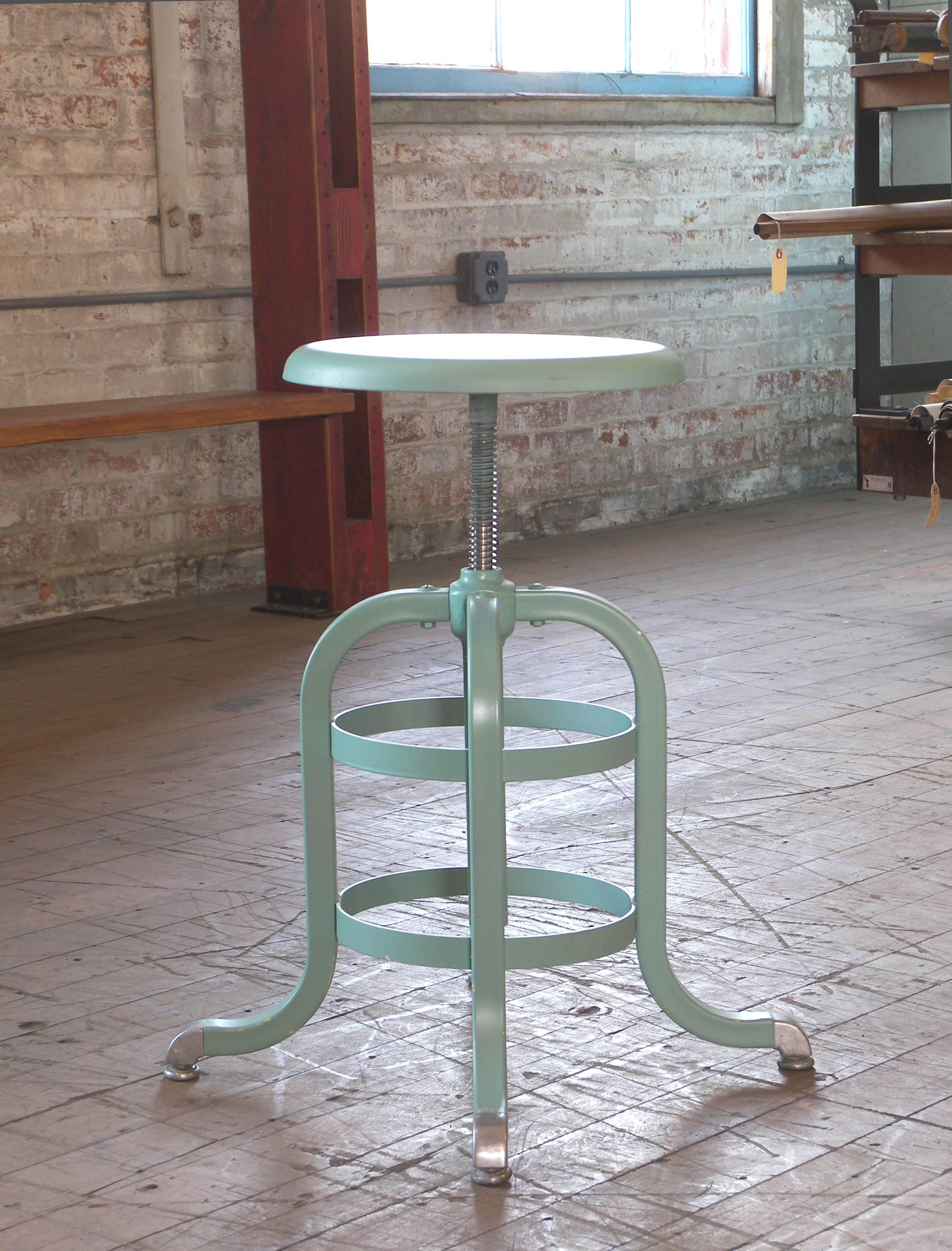 1930s American Vintage Metal Medical Stool, Adjustable, Seafoam Green In Good Condition In Oakville, CT