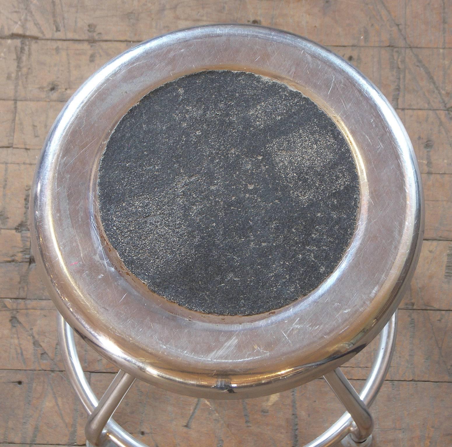 Vintage Medical Stool “Shampaine” Silver Metal Adjustable Backless Seat In Good Condition In Oakville, CT