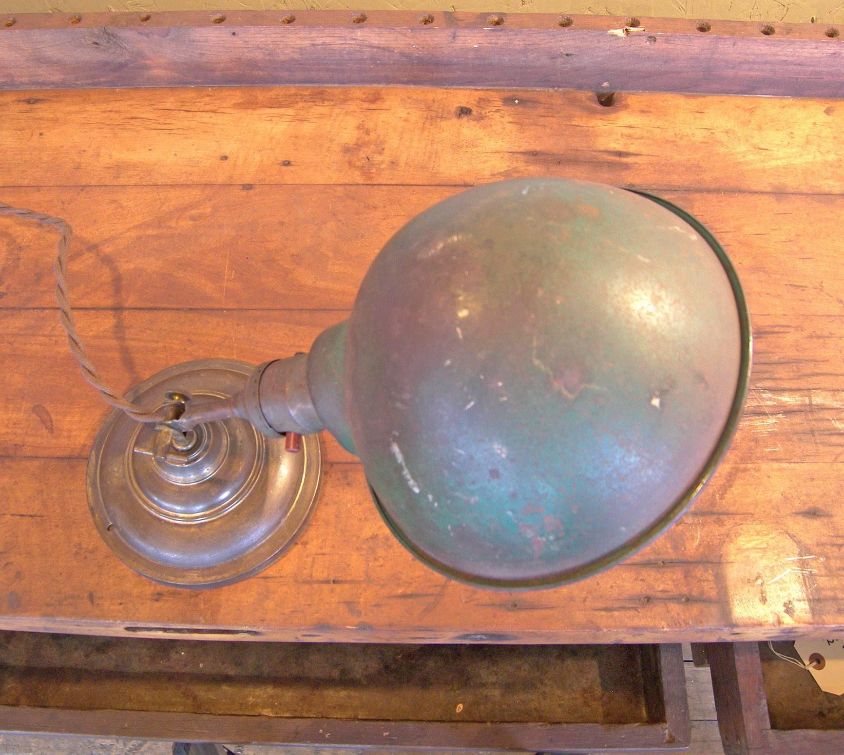 Antique Vintage Industrial Adjustable Metal & Brass Desk Table Task Lamp Light In Good Condition For Sale In Oakville, CT