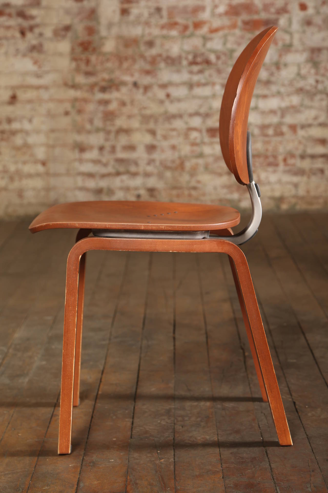 piretti xylon chair