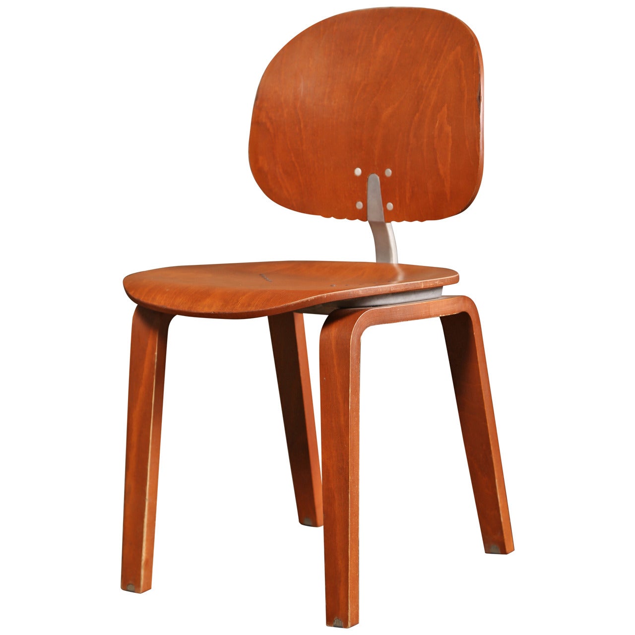 Original, Mid-Century Modern, Piretti Xylon bent plywood dining or side chair with cast aluminum spring back. This listing represents a set of ten however we have more available. In fair condition, some scratches, dings and other imperfections. 