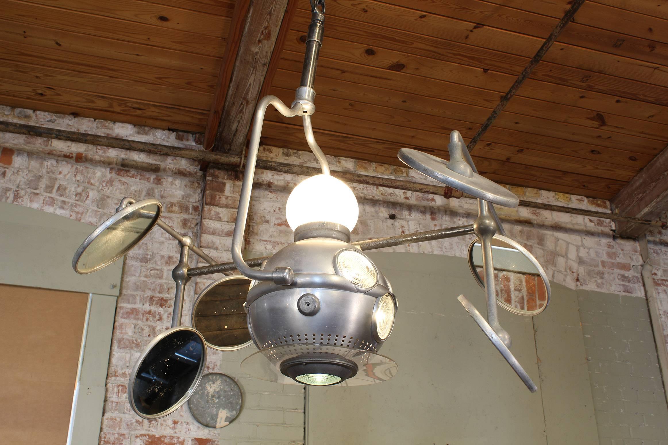 Authentic Vintage Industrial Operay Multibeam Operating Light In Good Condition In Oakville, CT