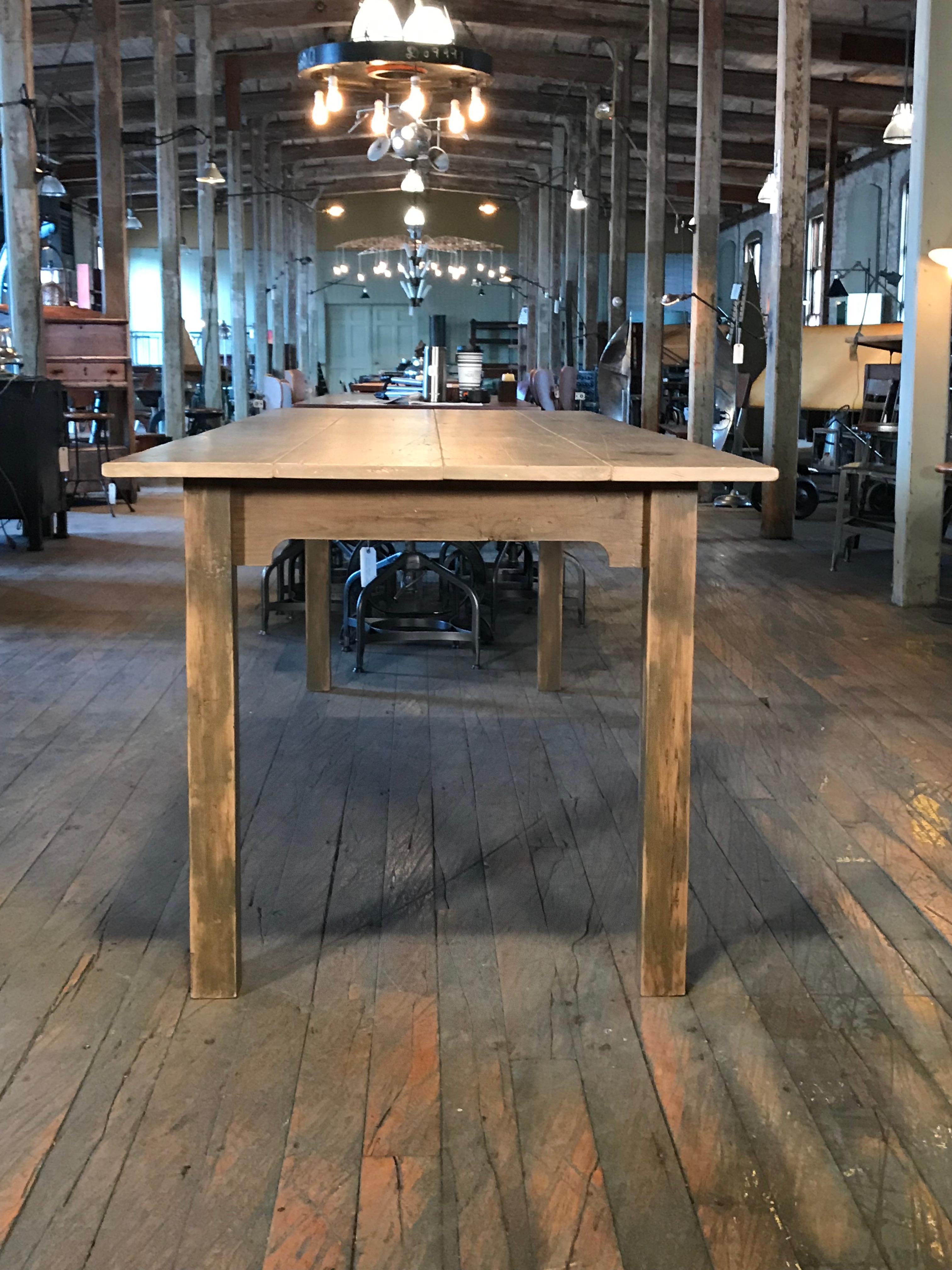 Reclaimed Pine Harvest Table In Good Condition In Oakville, CT