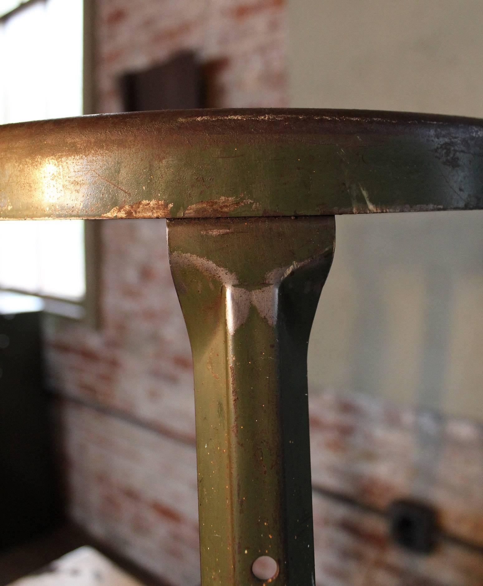 Vintage Industrial Metal Machine Age Factory Shop Backless Stool, Seat In Distressed Condition In Oakville, CT