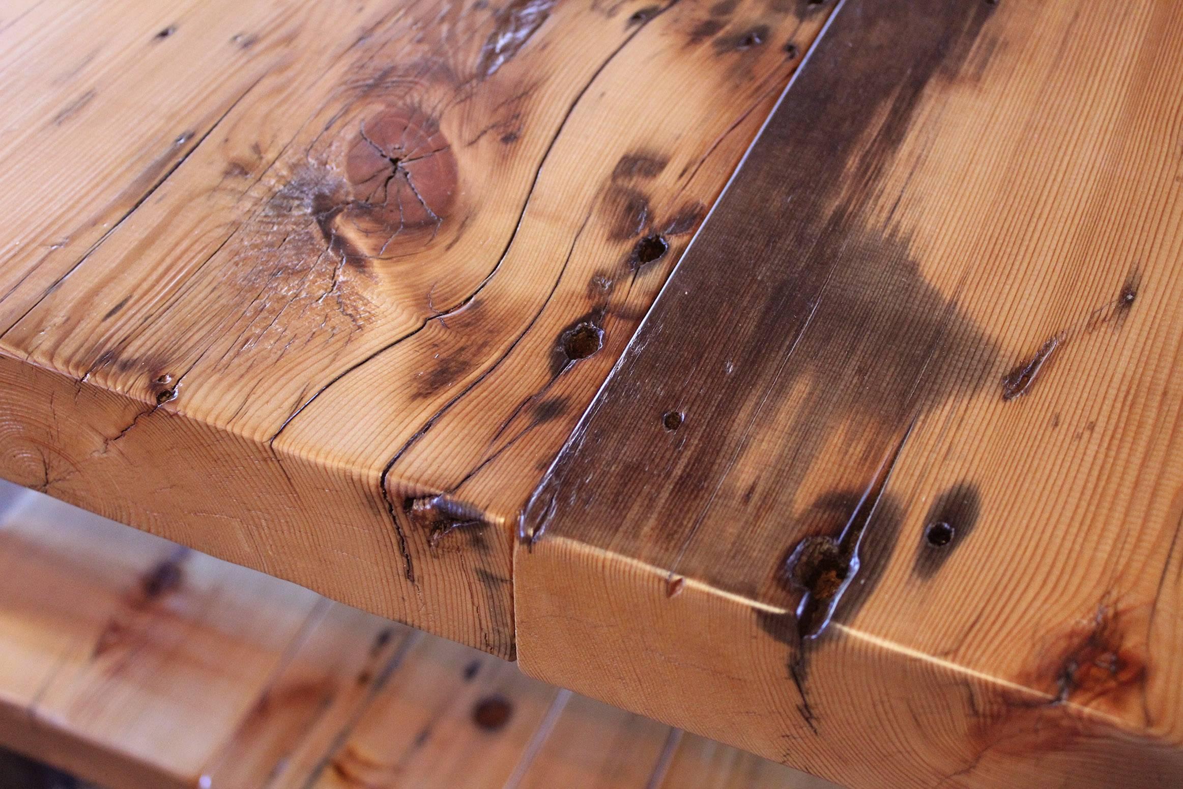 Table de cuisine industrielle en bois recyclé avec îlot de cuisine en vente 1