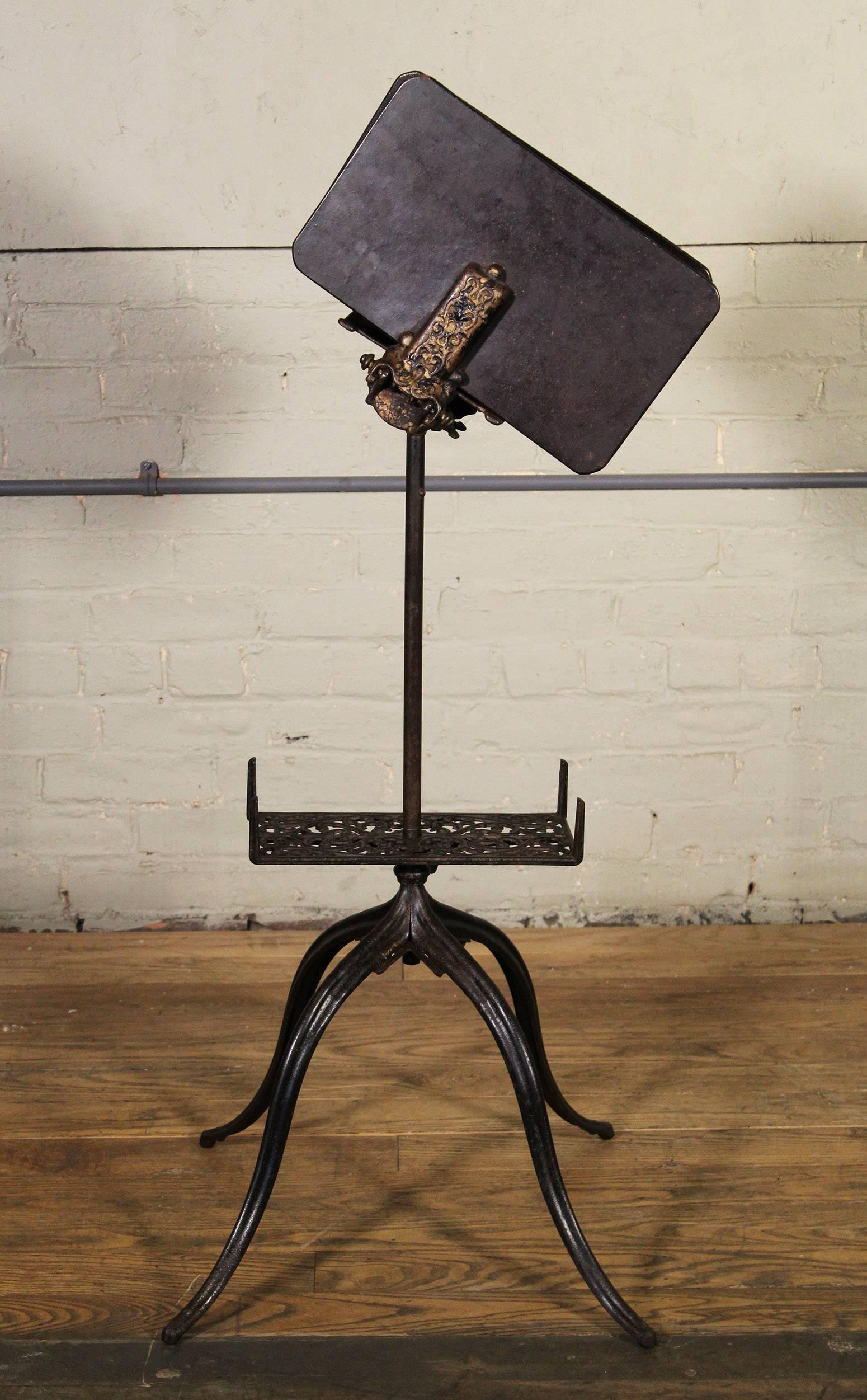 Book Stand Vintage Antique Ornate Cast Iron Adjustable Bible, Dictionary, Table In Good Condition In Oakville, CT