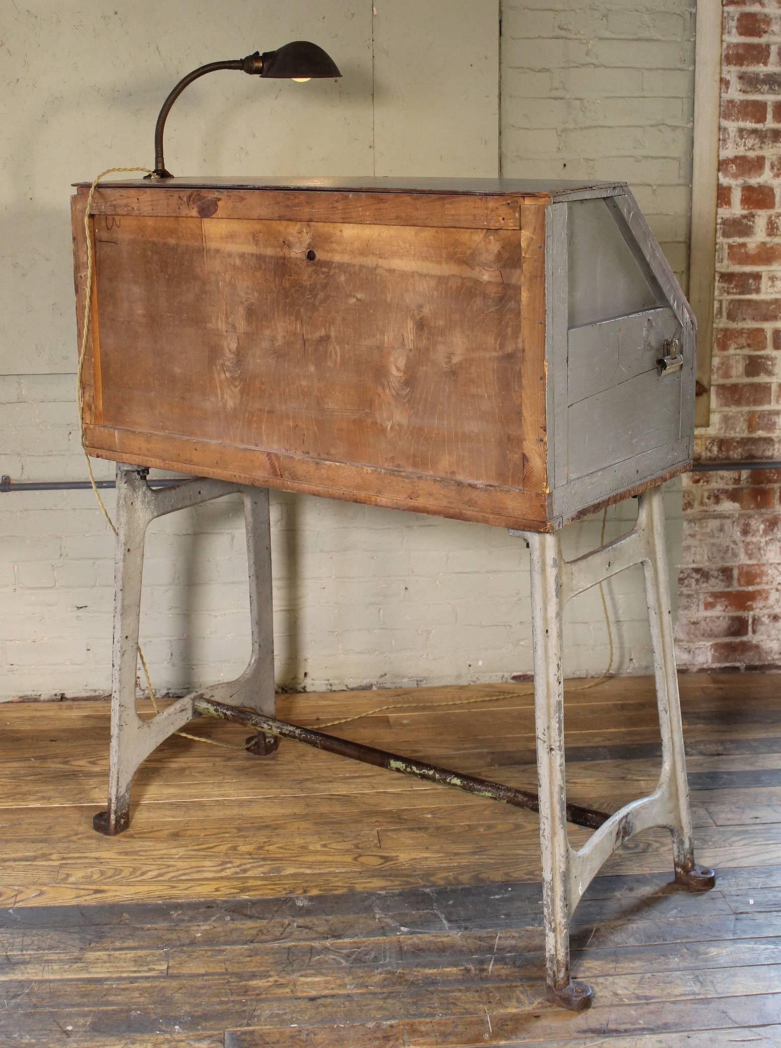 Metal Foreman's Desk Vintage Industrial Light Hostess Stand Table with Gooseneck Lamp 