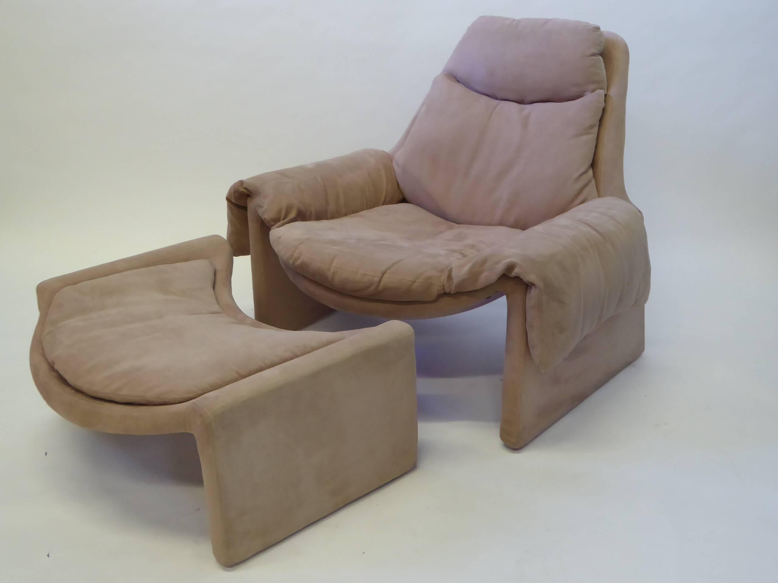 Mid-Century Modern Vittorio Introini P60 Lounge Chair Ottoman Saporiti Proposals Collection