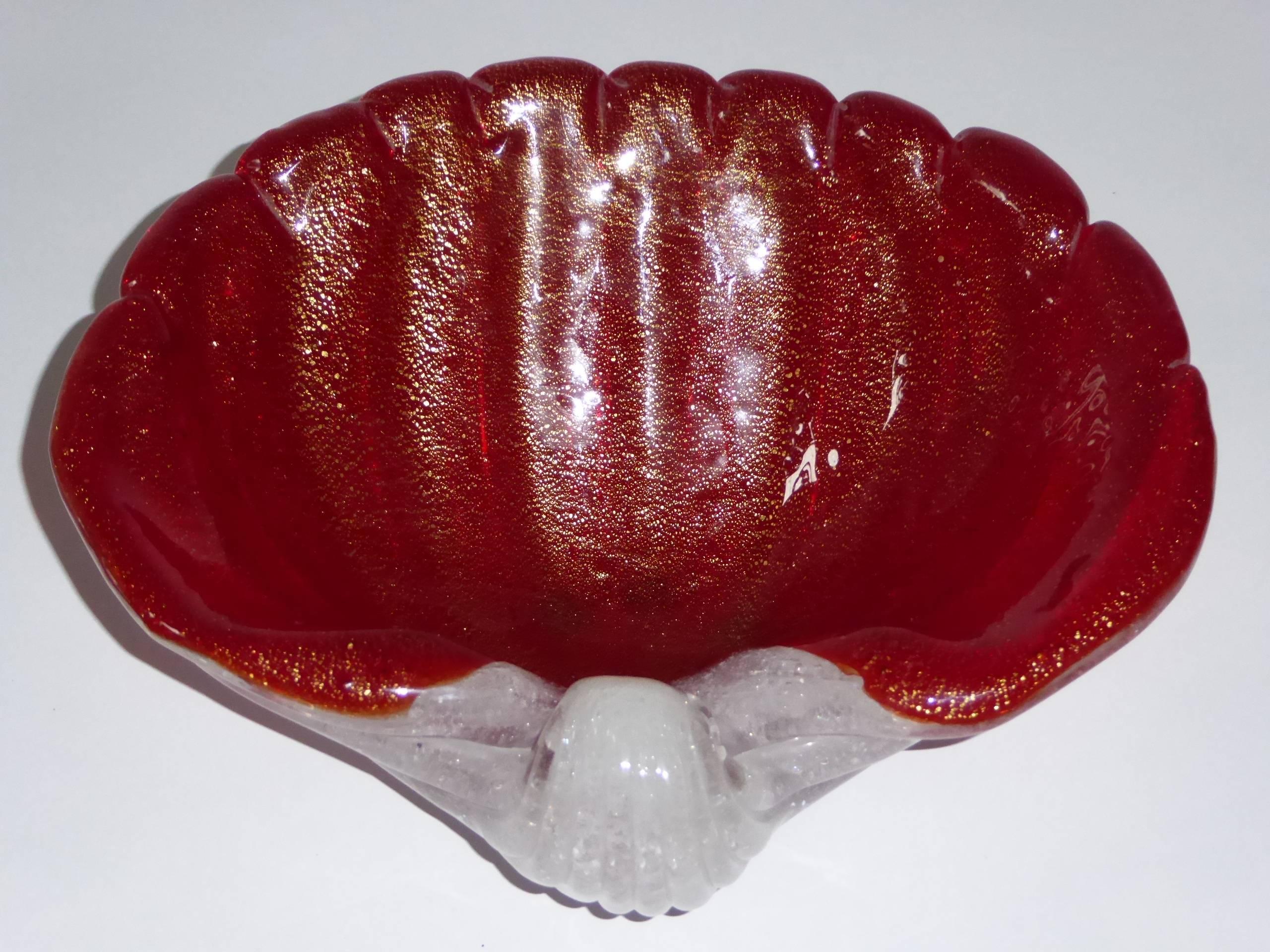 Blown Glass Large Mid Century Modern Barovier e Toso Red Gold Infused Shell Bowl  1950s For Sale